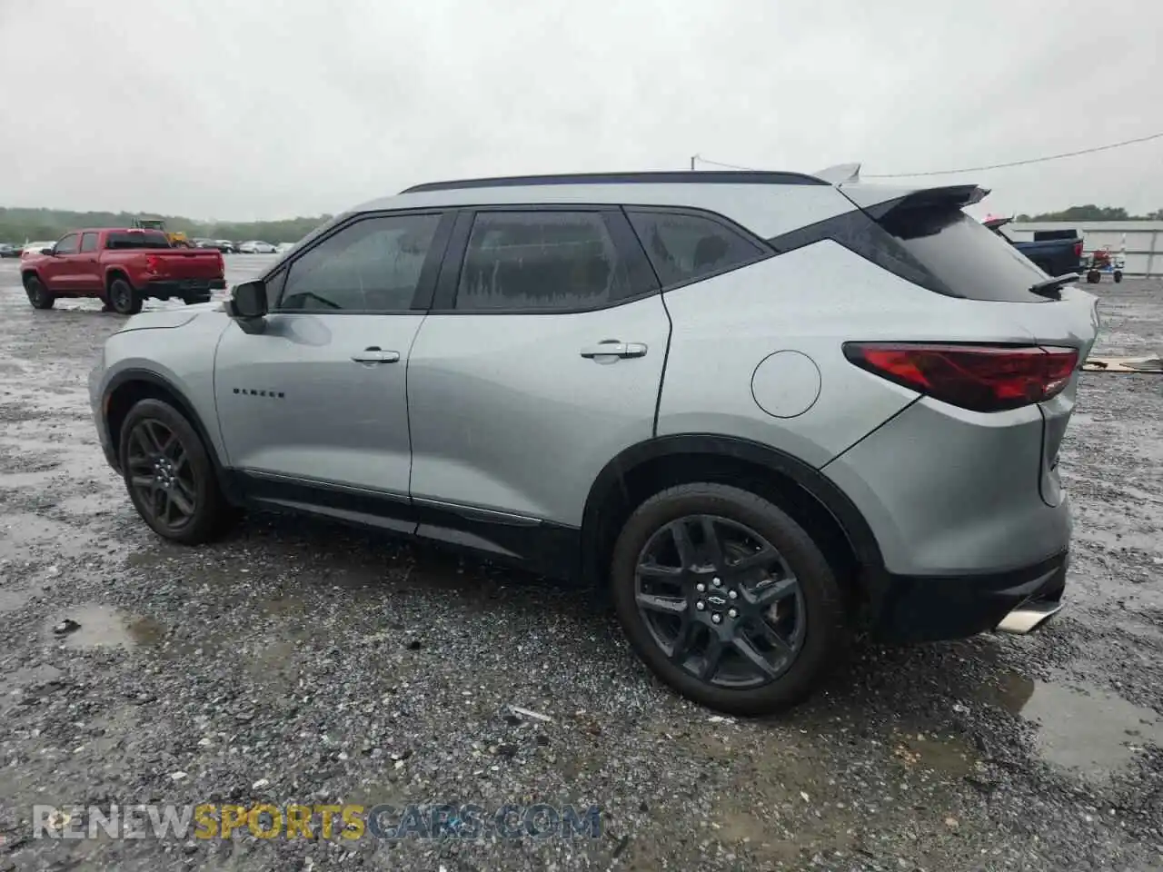 2 Photograph of a damaged car 3GNKBERS3PS233658 CHEVROLET BLAZER 2023