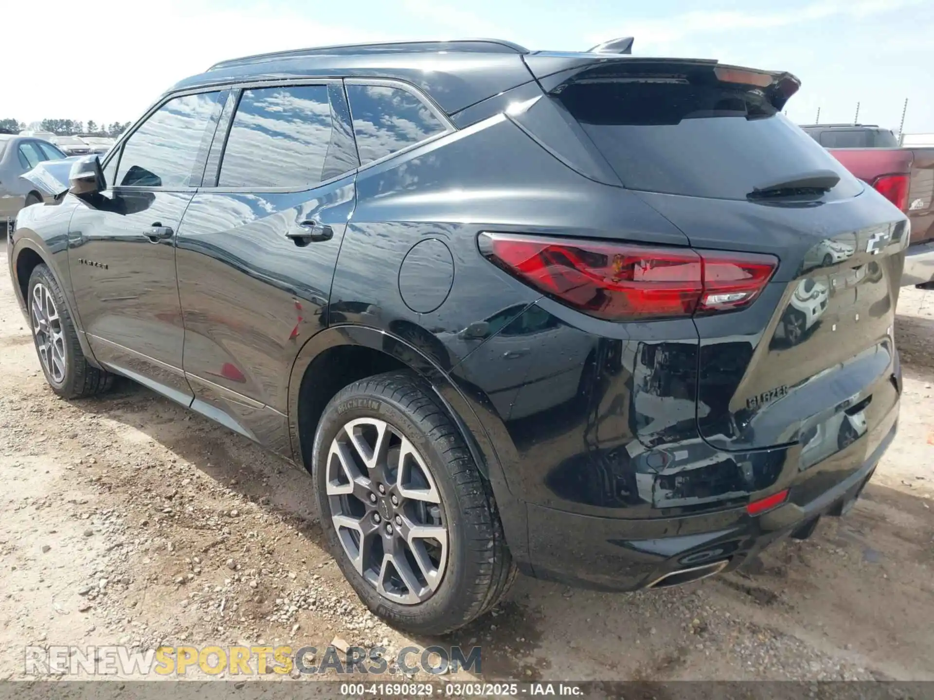 3 Photograph of a damaged car 3GNKBERSXPS150986 CHEVROLET BLAZER 2023