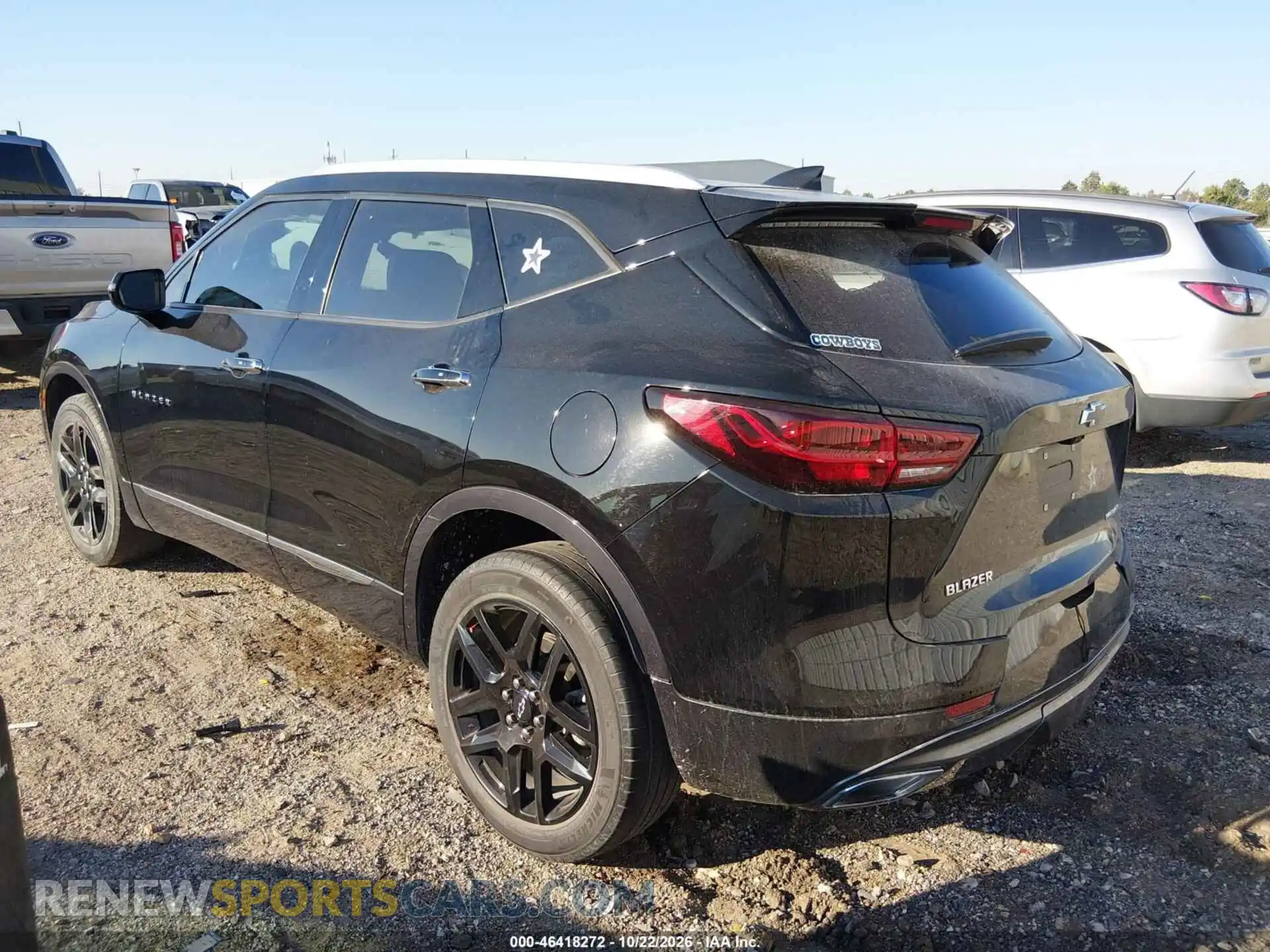 3 Фотография поврежденного автомобиля 3GNKBFRSXPS106055 CHEVROLET BLAZER 2023