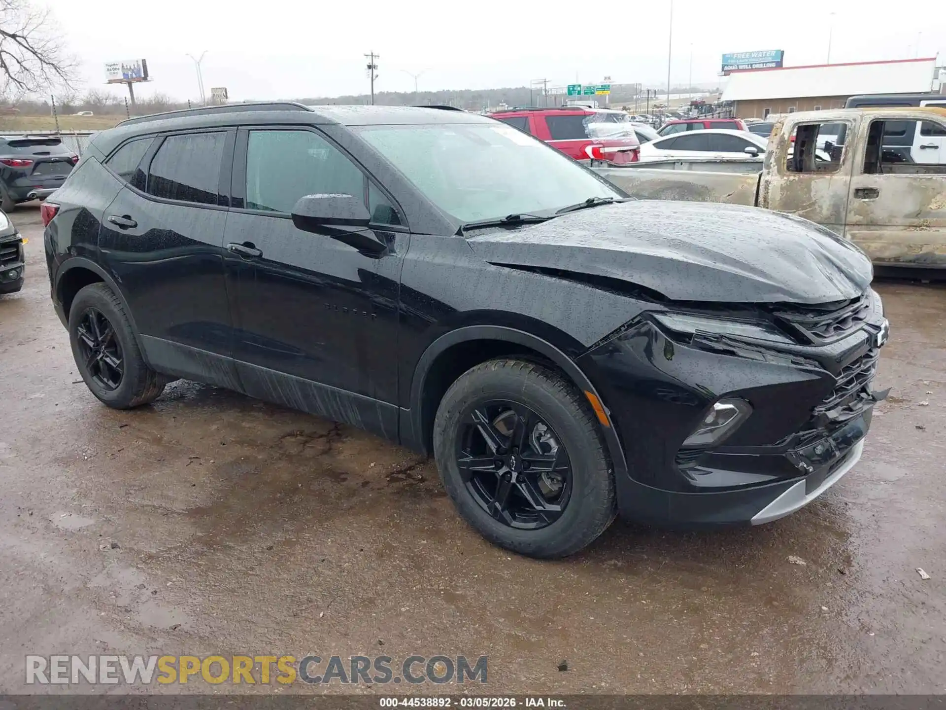 1 Photograph of a damaged car 3GNKBHR40PS105316 CHEVROLET BLAZER 2023