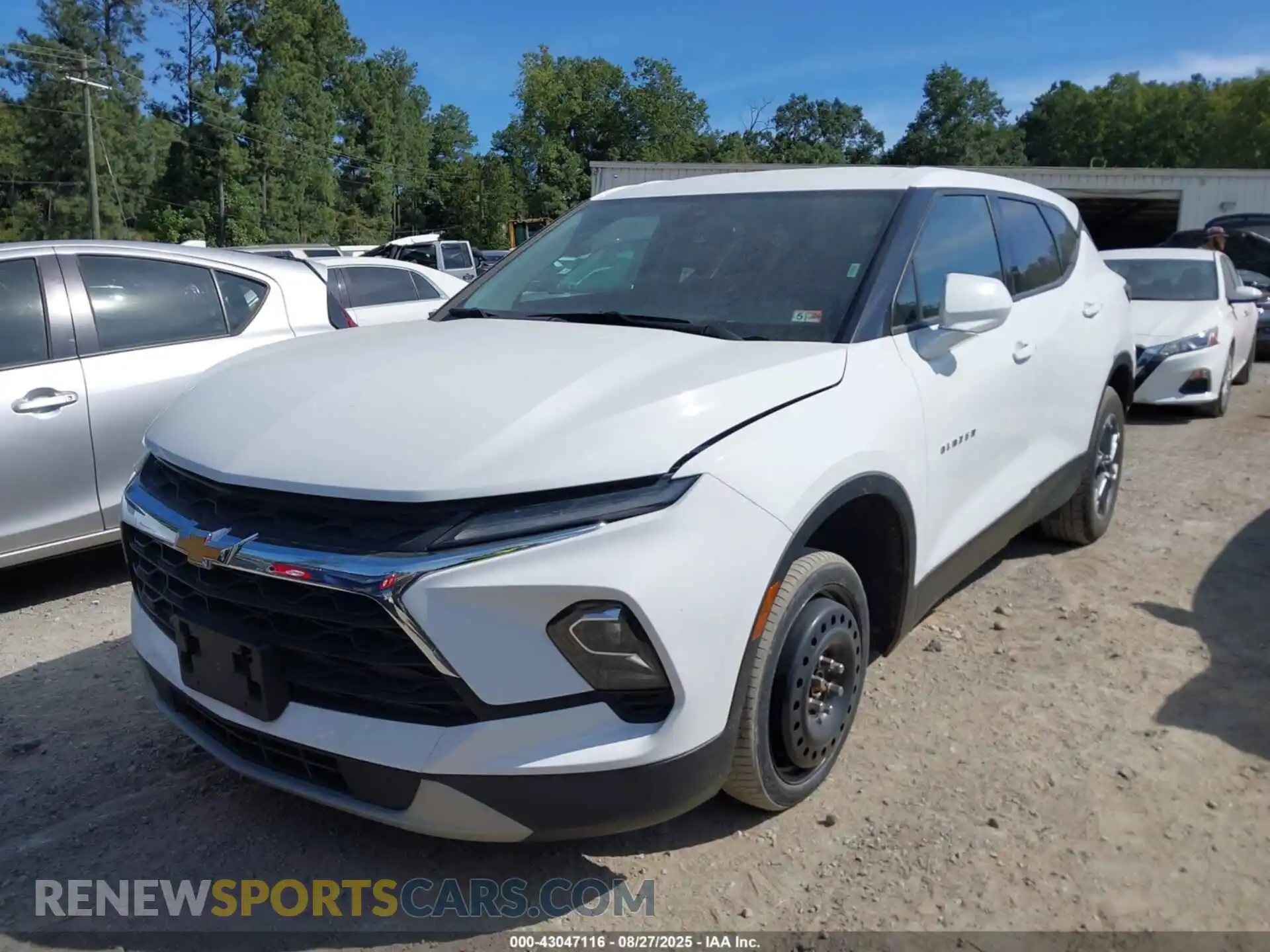 2 Photograph of a damaged car 3GNKBHR41PS203223 CHEVROLET BLAZER 2023