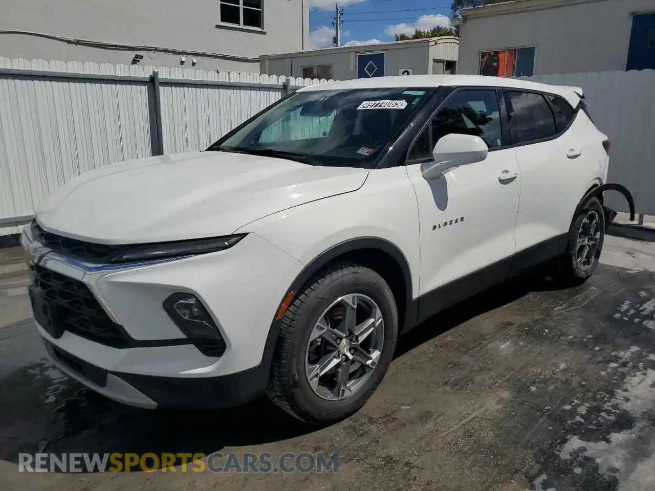 1 Photograph of a damaged car 3GNKBHR41PS203237 CHEVROLET BLAZER 2023