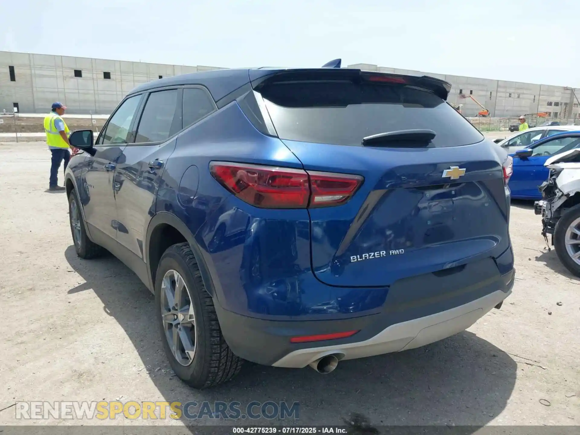 3 Photograph of a damaged car 3GNKBHR43PS147513 CHEVROLET BLAZER 2023