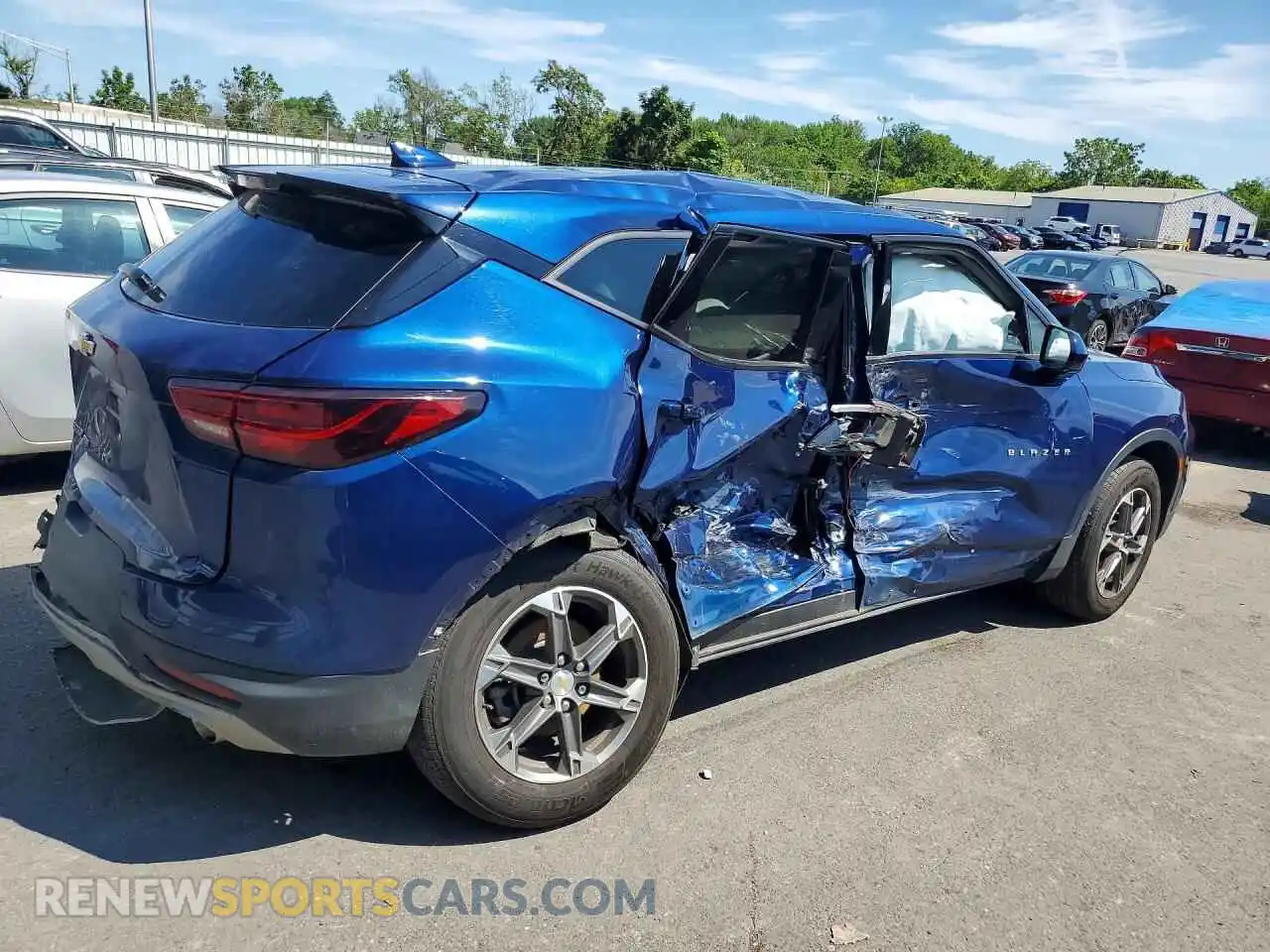 3 Photograph of a damaged car 3GNKBHR45PS147528 CHEVROLET BLAZER 2023