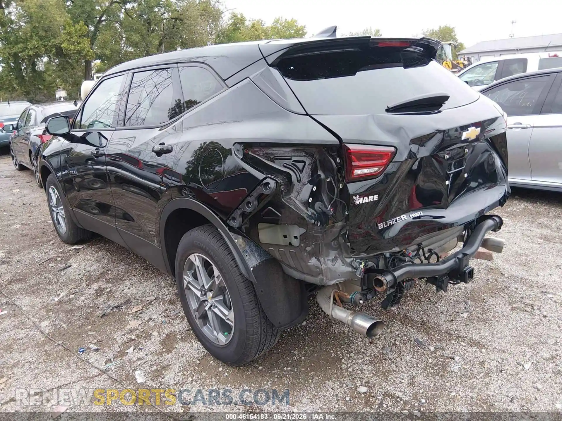 3 Фотография поврежденного автомобиля 3GNKBHR49PS102611 CHEVROLET BLAZER 2023