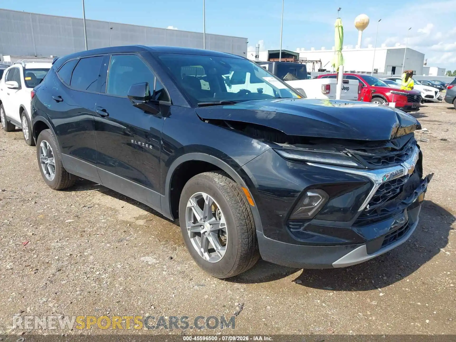 1 Photograph of a damaged car 3GNKBHR49PS232081 CHEVROLET BLAZER 2023