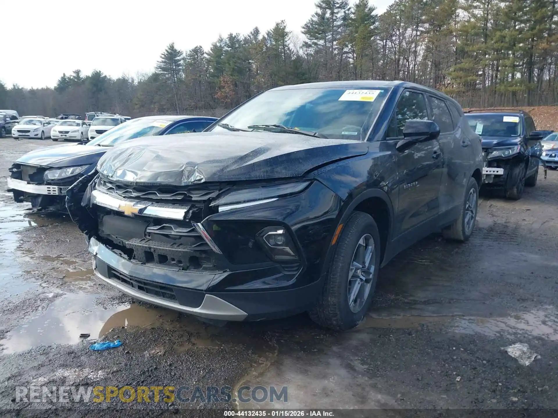 2 Photograph of a damaged car 3GNKBHR4XPS184185 CHEVROLET BLAZER 2023