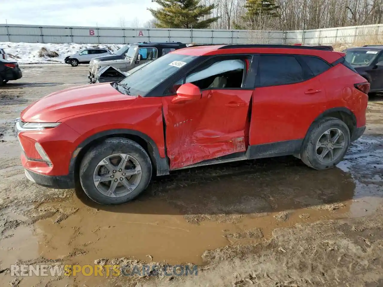 1 Photograph of a damaged car 3GNKBHR4XPS235278 CHEVROLET BLAZER 2023