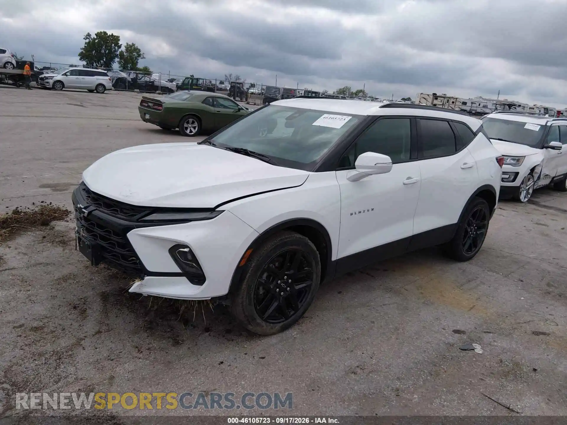 2 Фотография поврежденного автомобиля 3GNKBJR41PS102514 CHEVROLET BLAZER 2023