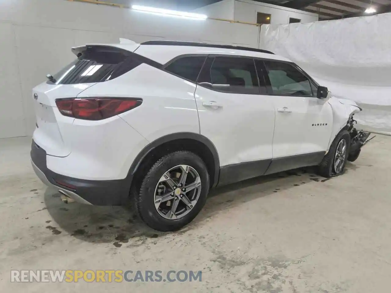3 fotografías del automóvil dañado 3GNKBJR45PS166006 CHEVROLET BLAZER 2023