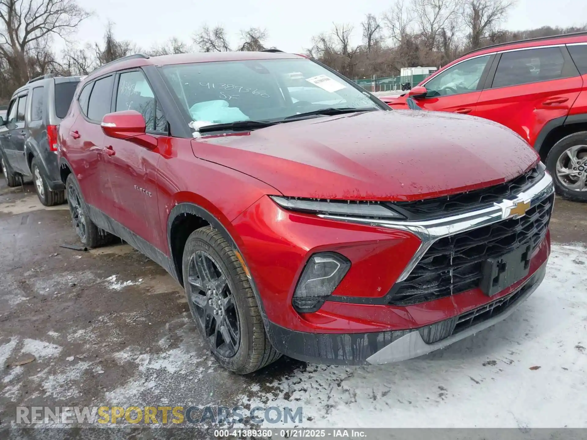 1 Photograph of a damaged car 3GNKBJRS1PS225535 CHEVROLET BLAZER 2023