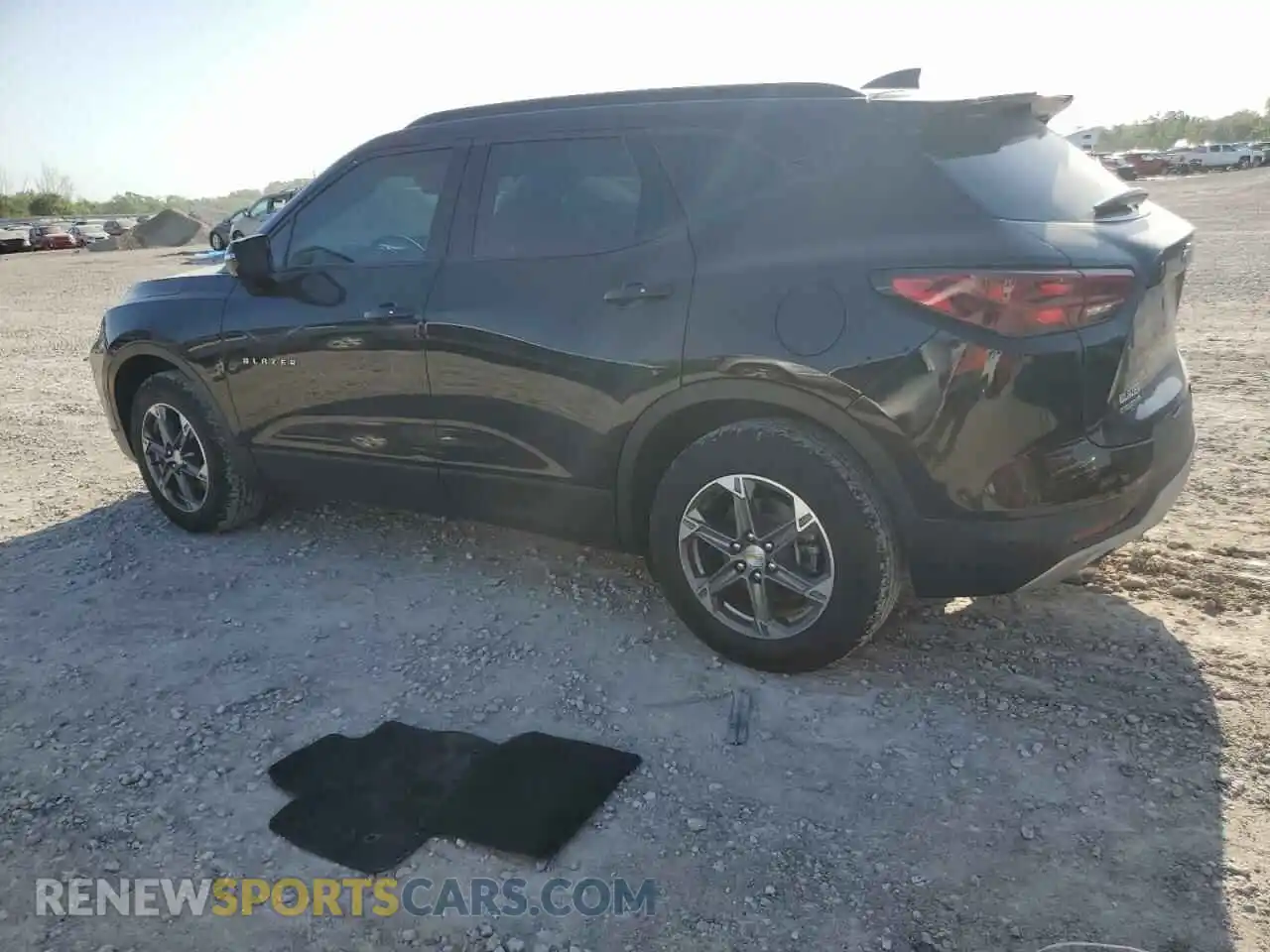 2 Photograph of a damaged car 3GNKBJRSXPS173032 CHEVROLET BLAZER 2023
