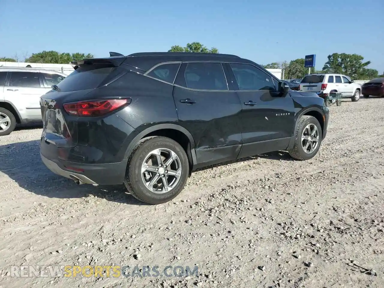 3 Photograph of a damaged car 3GNKBJRSXPS173032 CHEVROLET BLAZER 2023