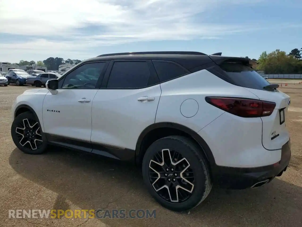 2 Photograph of a damaged car 3GNKBKRS5PS168410 CHEVROLET BLAZER 2023
