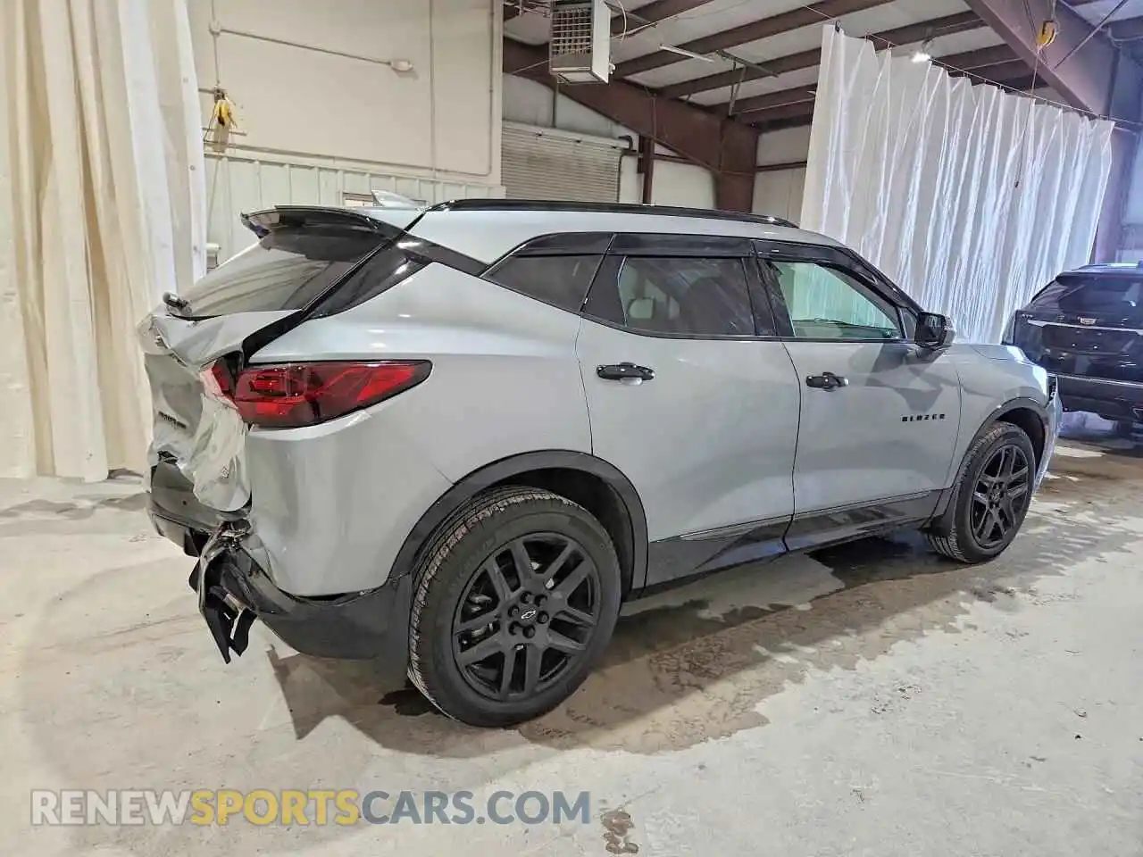 3 Photograph of a damaged car 3GNKBKRS7PS224072 CHEVROLET BLAZER 2023