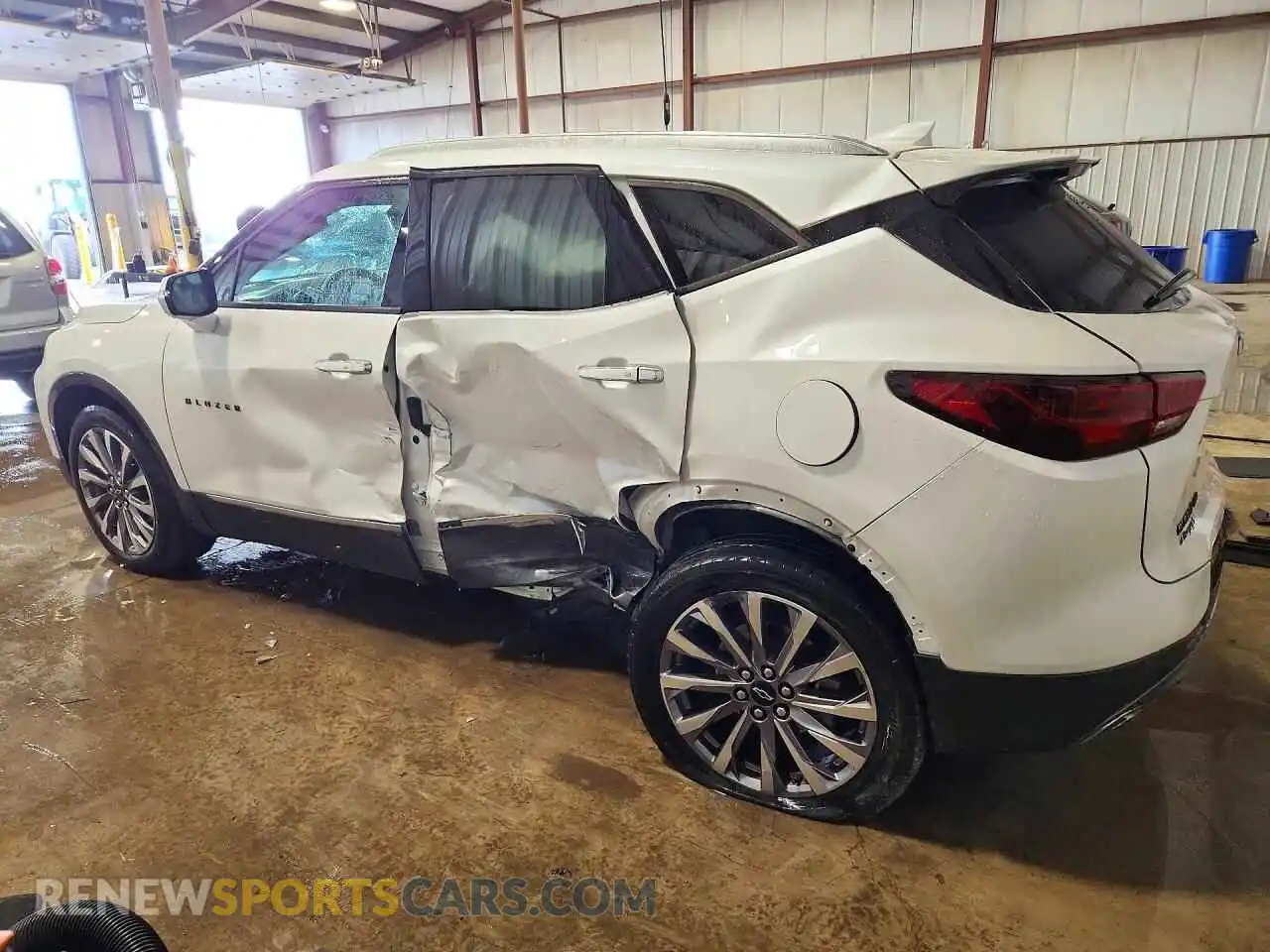 2 Photograph of a damaged car 3GNKBLRS1PS113751 CHEVROLET BLAZER 2023