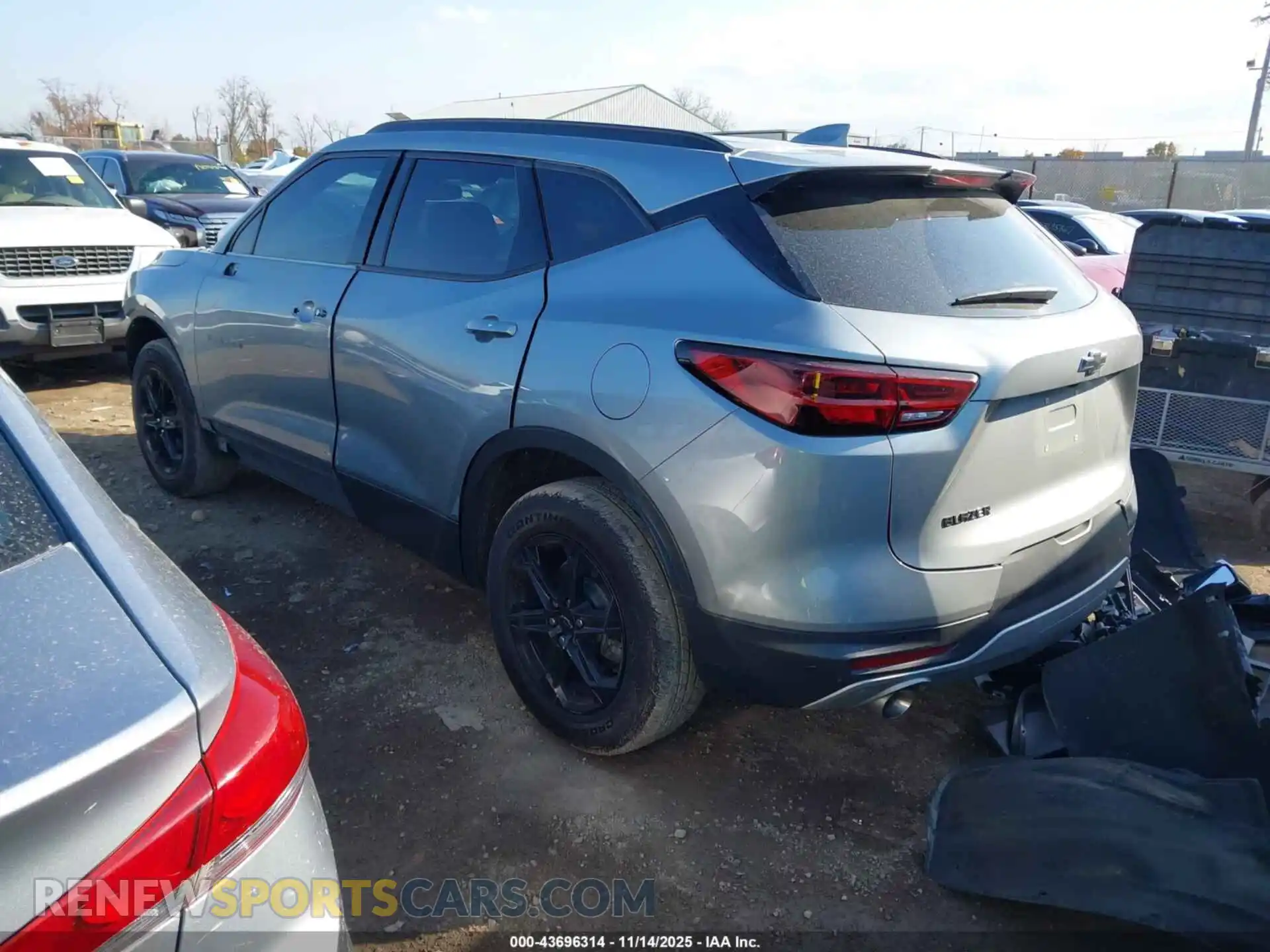 3 Photograph of a damaged car 3GNKBDR41RS174303 CHEVROLET BLAZER 2024