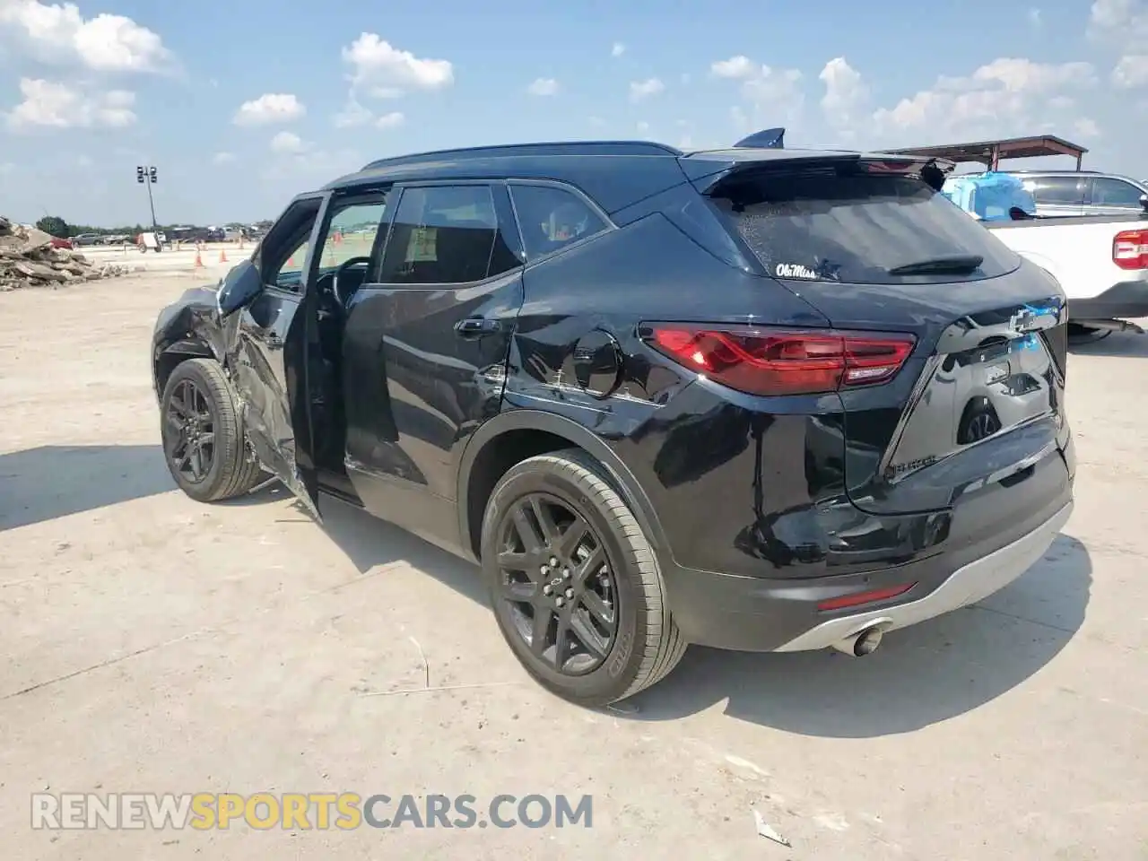 2 Photograph of a damaged car 3GNKBDR43RS201758 CHEVROLET BLAZER 2024