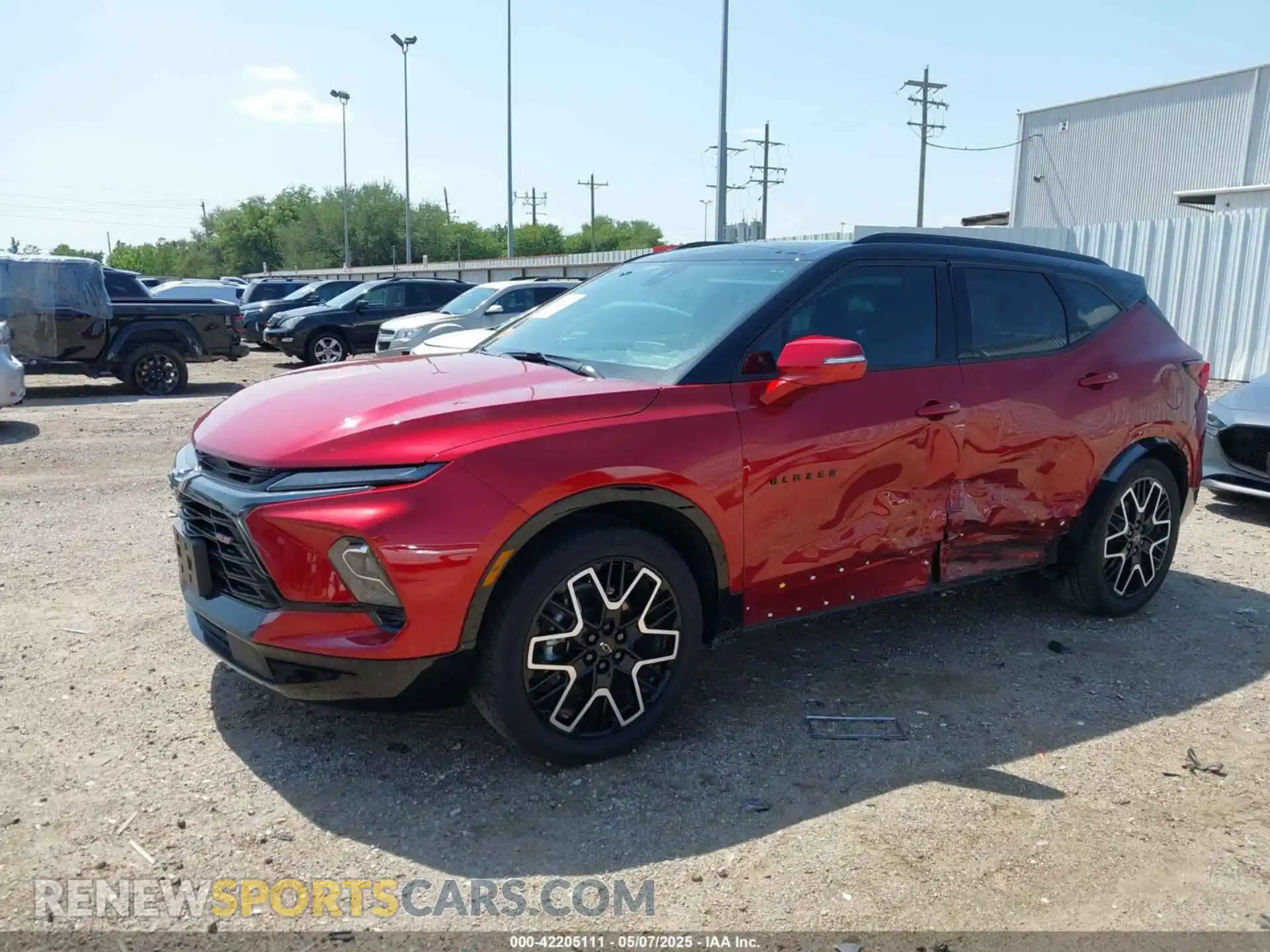 2 Photograph of a damaged car 3GNKBERS2RS283650 CHEVROLET BLAZER 2024