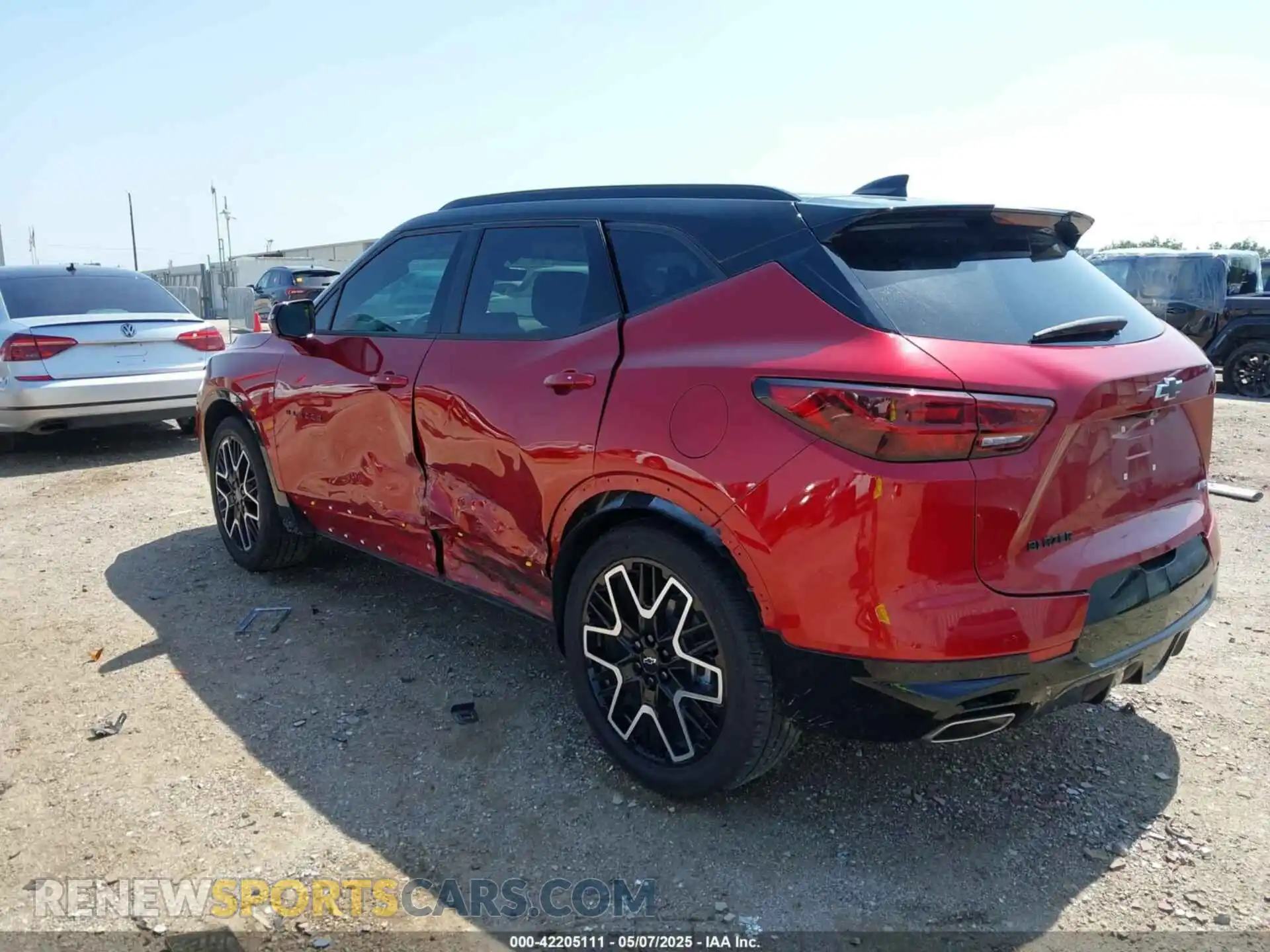 3 Photograph of a damaged car 3GNKBERS2RS283650 CHEVROLET BLAZER 2024