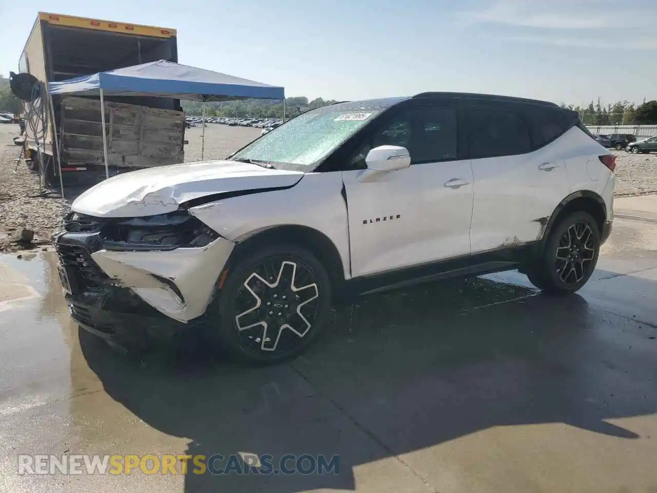1 Photograph of a damaged car 3GNKBERS5RS159498 CHEVROLET BLAZER 2024