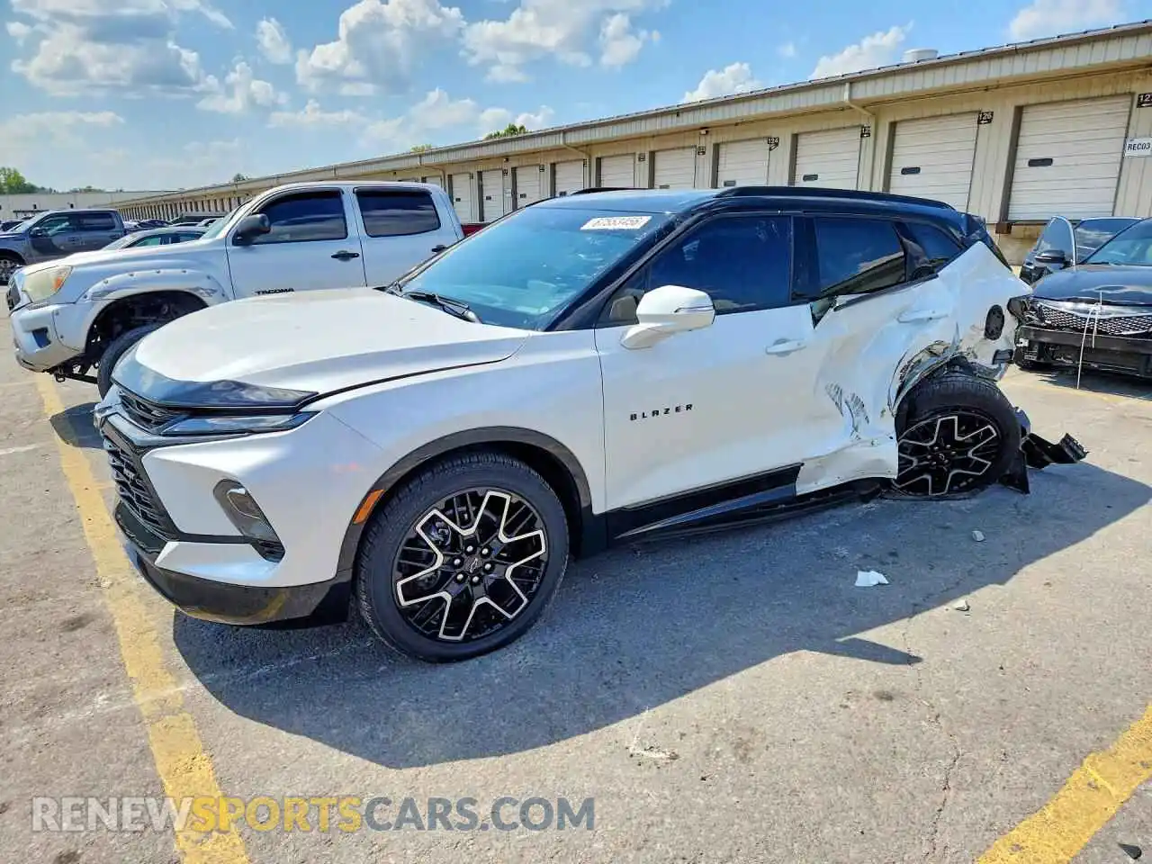 1 Photograph of a damaged car 3GNKBERS5RS188340 CHEVROLET BLAZER 2024