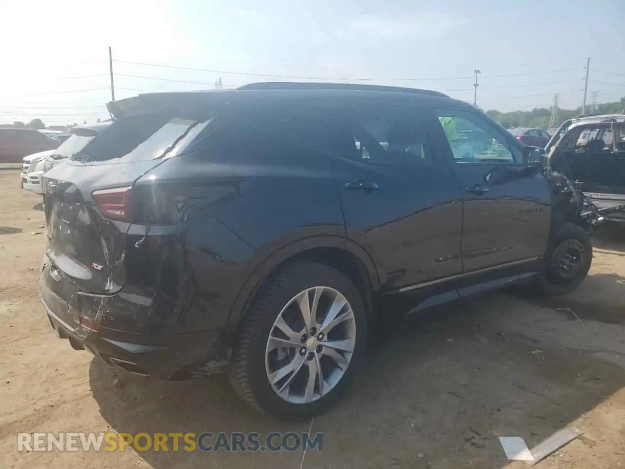 3 Photograph of a damaged car 3GNKBERS6RS129782 CHEVROLET BLAZER 2024