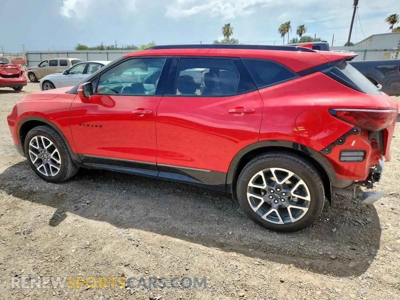 2 Photograph of a damaged car 3GNKBERS8RS184492 CHEVROLET BLAZER 2024