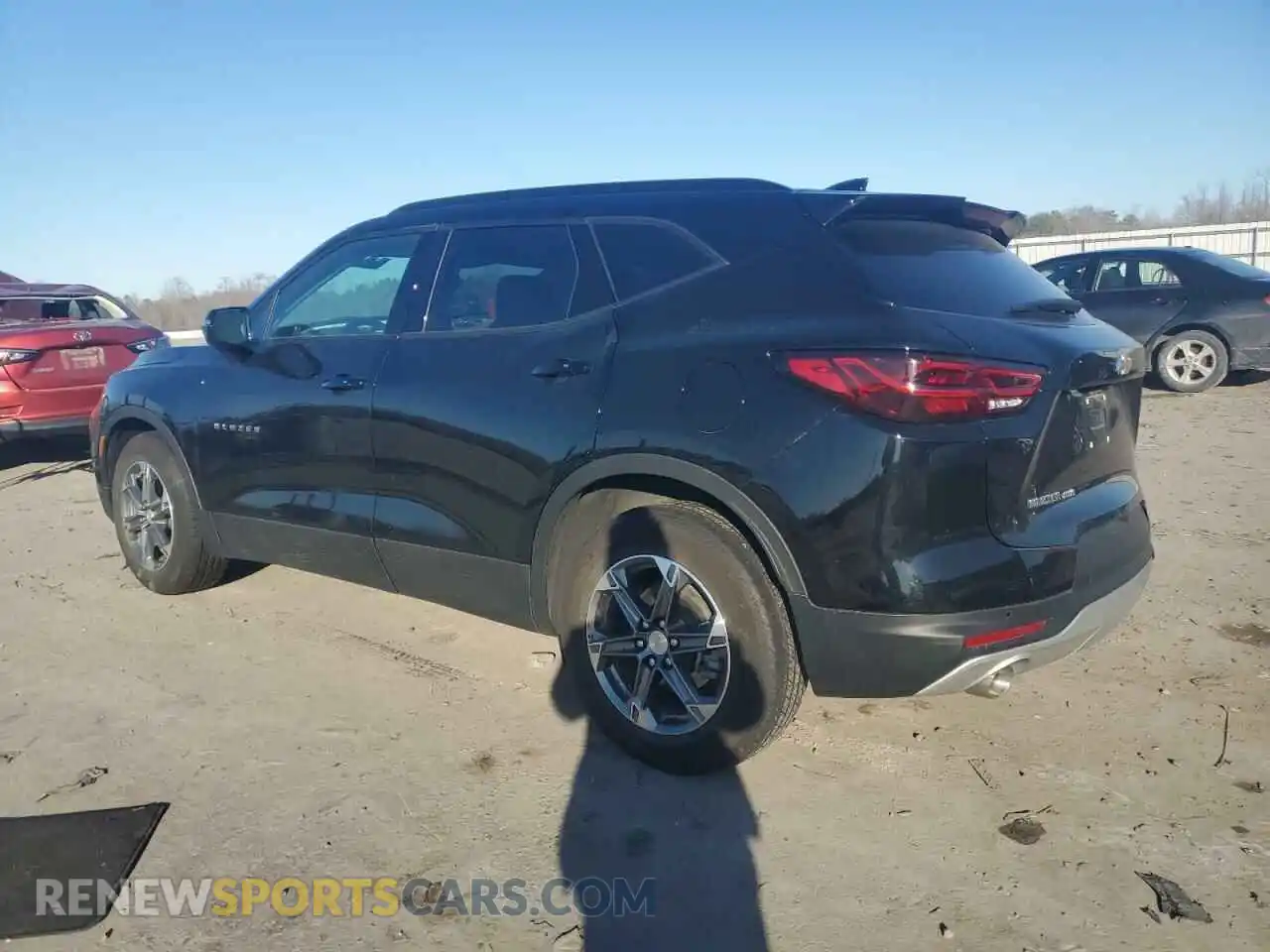 2 Photograph of a damaged car 3GNKBJRS2RS195075 CHEVROLET BLAZER 2024