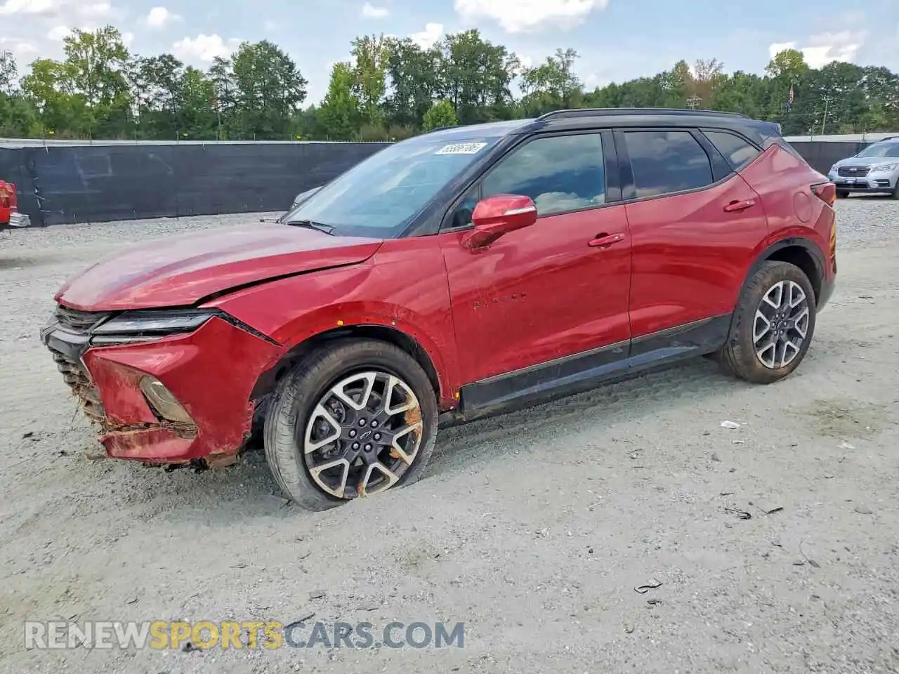 1 Фотография поврежденного автомобиля 3GNKBKRS3RS245973 CHEVROLET BLAZER 2024