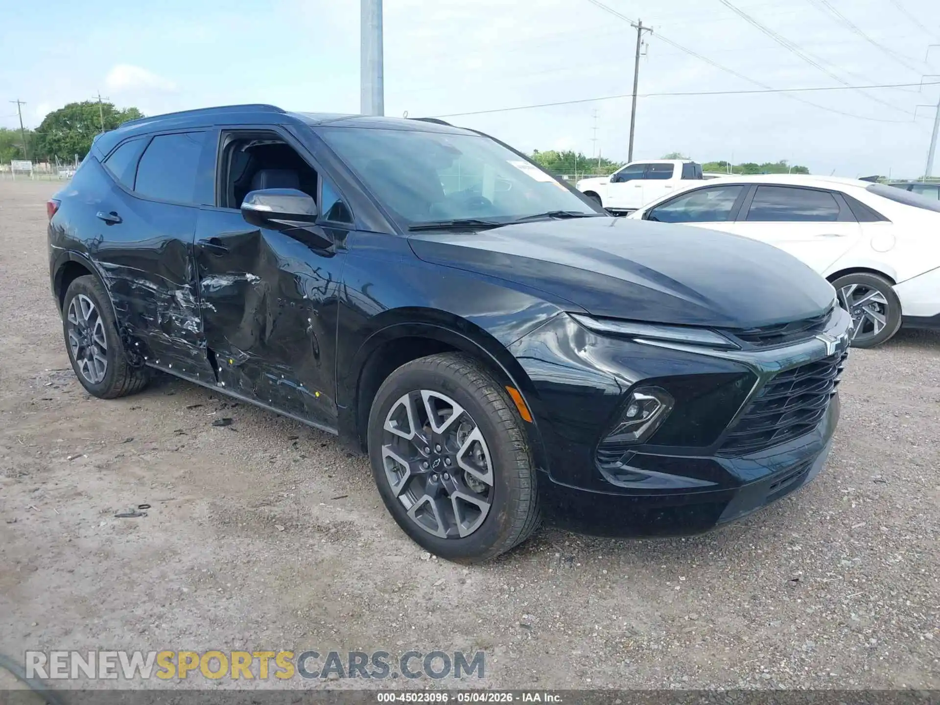 1 fotografías del automóvil dañado 3GNKBKRS4RS201920 CHEVROLET BLAZER 2024