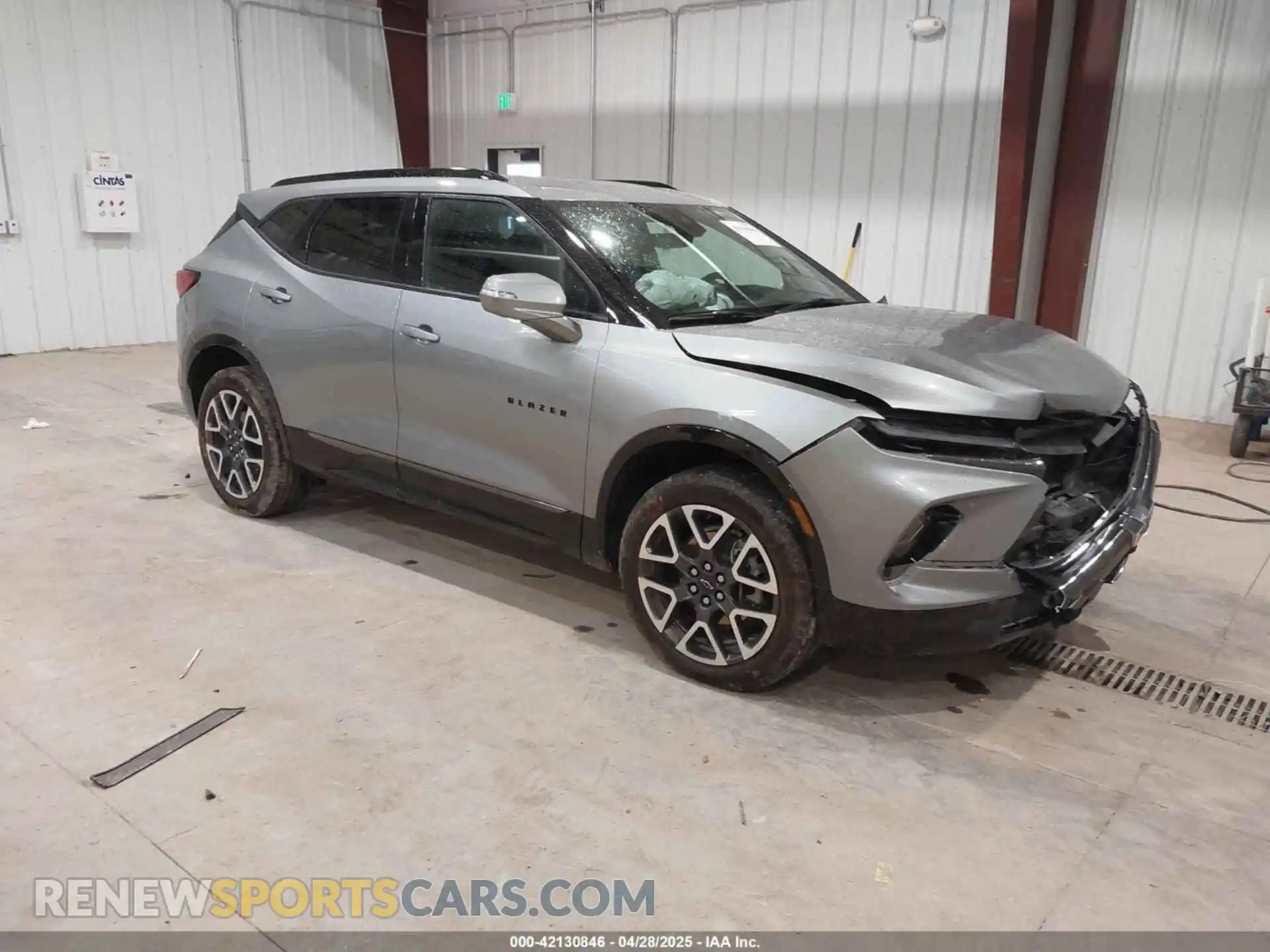 1 Photograph of a damaged car 3GNKBKRS7RS133533 CHEVROLET BLAZER 2024