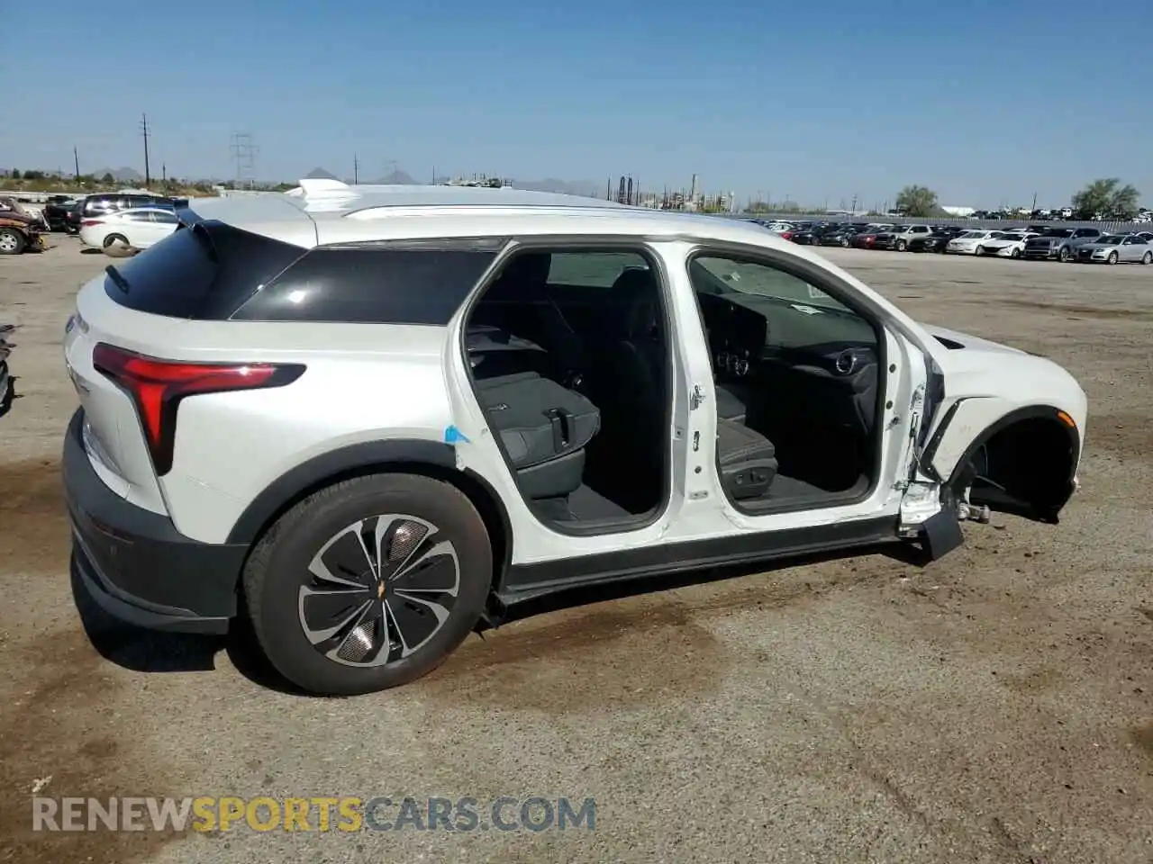 3 Photograph of a damaged car 3GNKDBRJ7RS200164 CHEVROLET BLAZER 2024