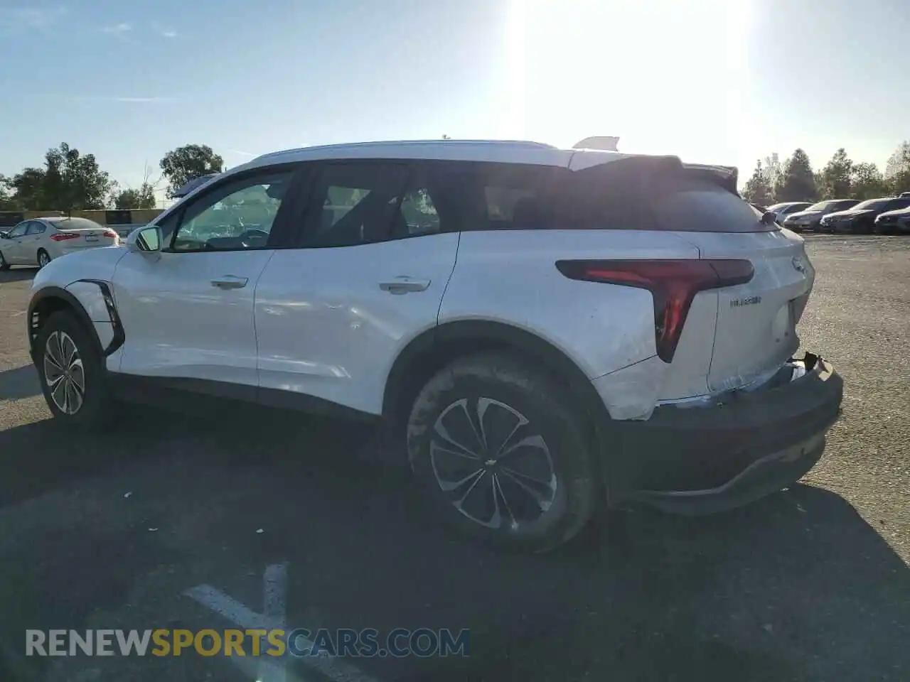 2 Photograph of a damaged car 3GNKDBRJ8RS258798 CHEVROLET BLAZER 2024