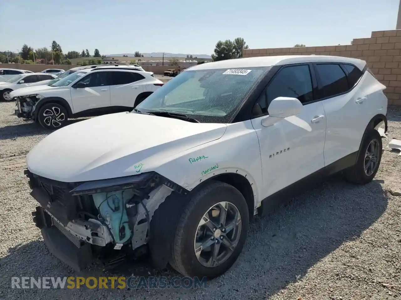 1 Photograph of a damaged car 3GNKBCR40SS143642 CHEVROLET BLAZER 2025