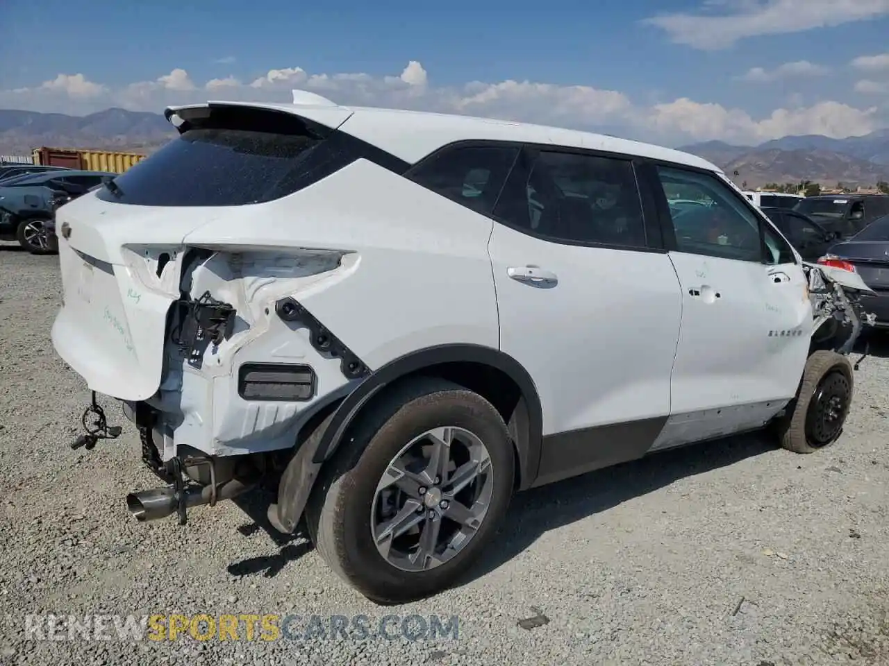 3 Photograph of a damaged car 3GNKBCR40SS143642 CHEVROLET BLAZER 2025