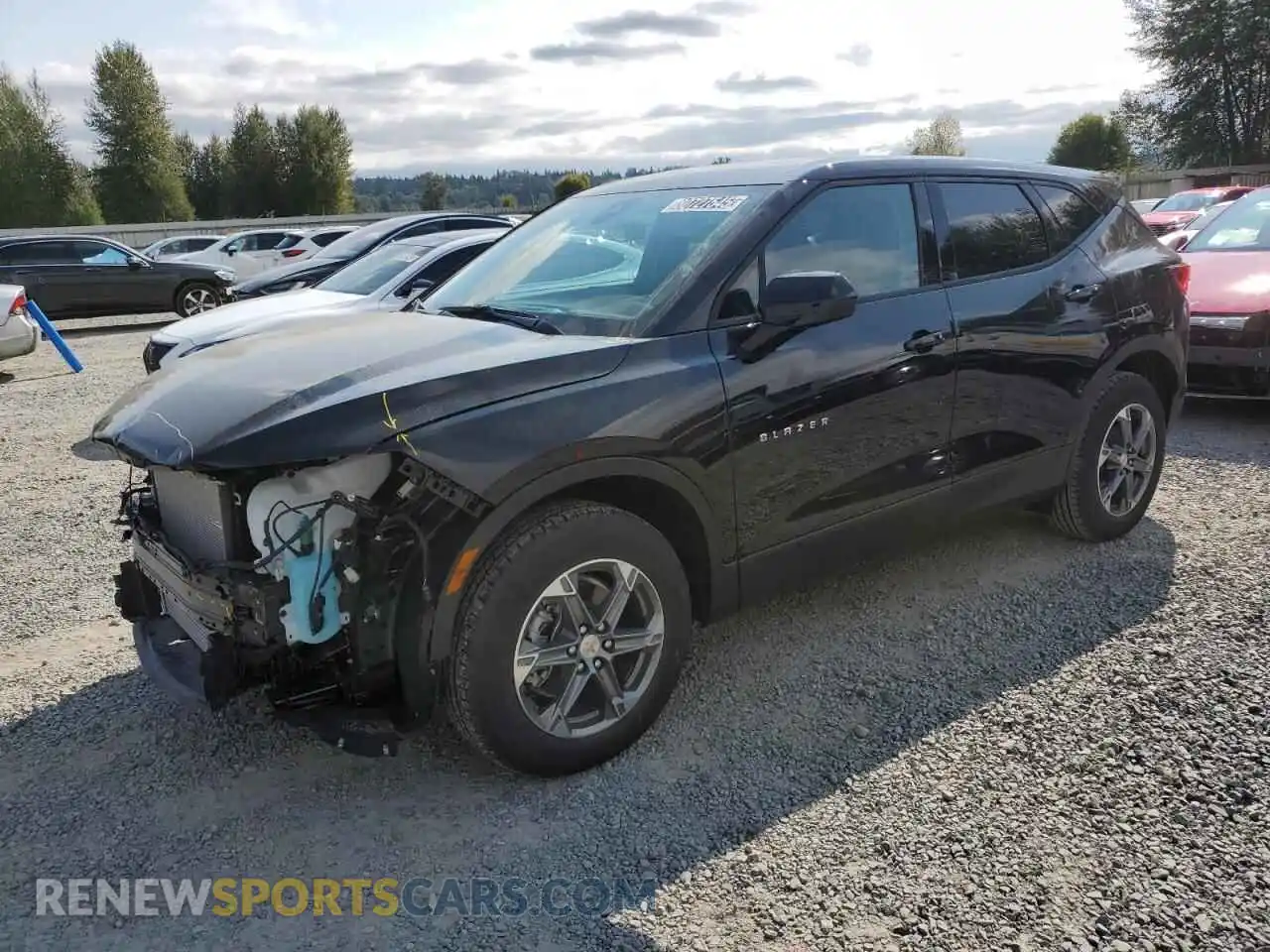 1 Photograph of a damaged car 3GNKBCR40SS253347 CHEVROLET BLAZER 2025