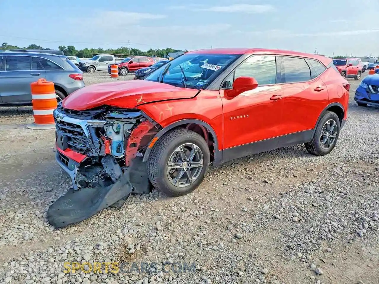 1 Photograph of a damaged car 3GNKBCR41SS114635 CHEVROLET BLAZER 2025