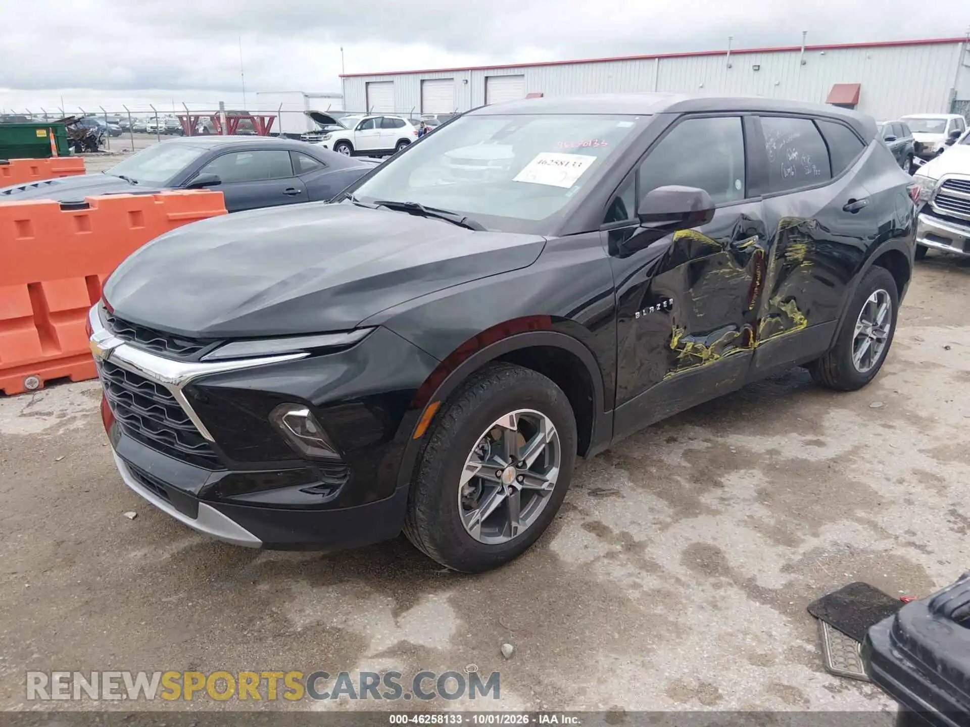 2 fotografías del automóvil dañado 3GNKBCR46SS250548 CHEVROLET BLAZER 2025
