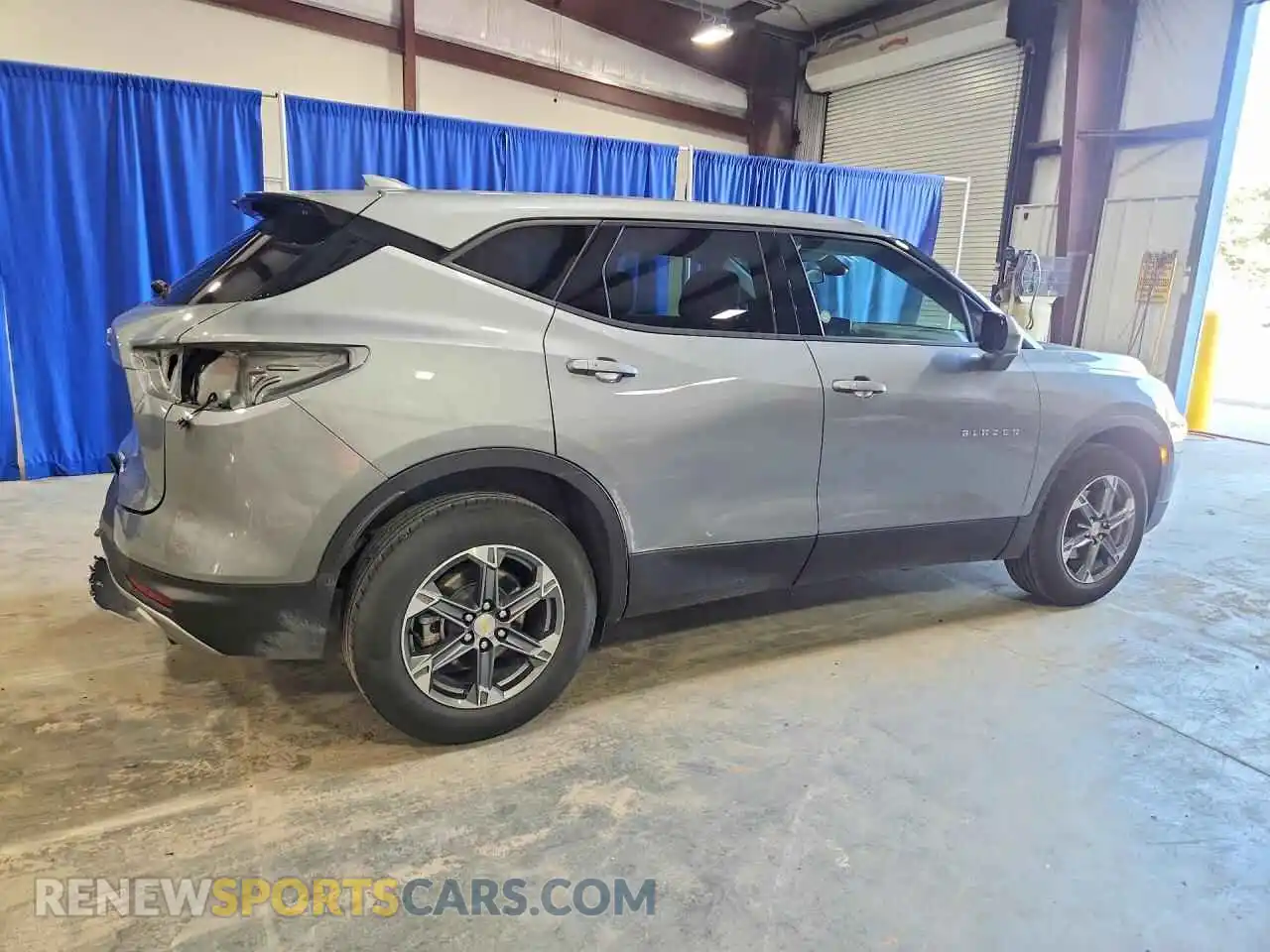 3 Photograph of a damaged car 3GNKBCR49SS203580 CHEVROLET BLAZER 2025