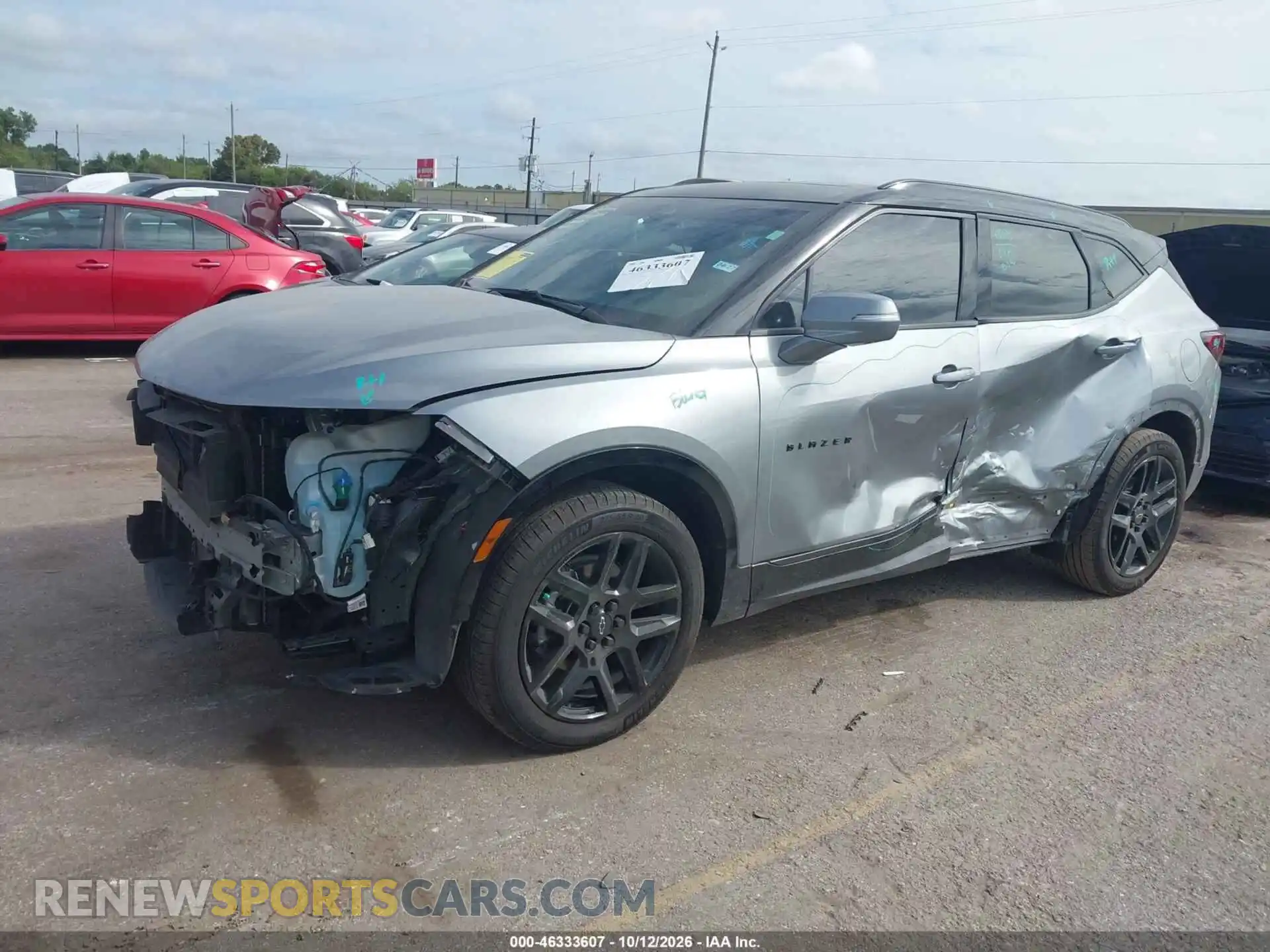2 Photograph of a damaged car 3GNKBERS1SS198370 CHEVROLET BLAZER 2025