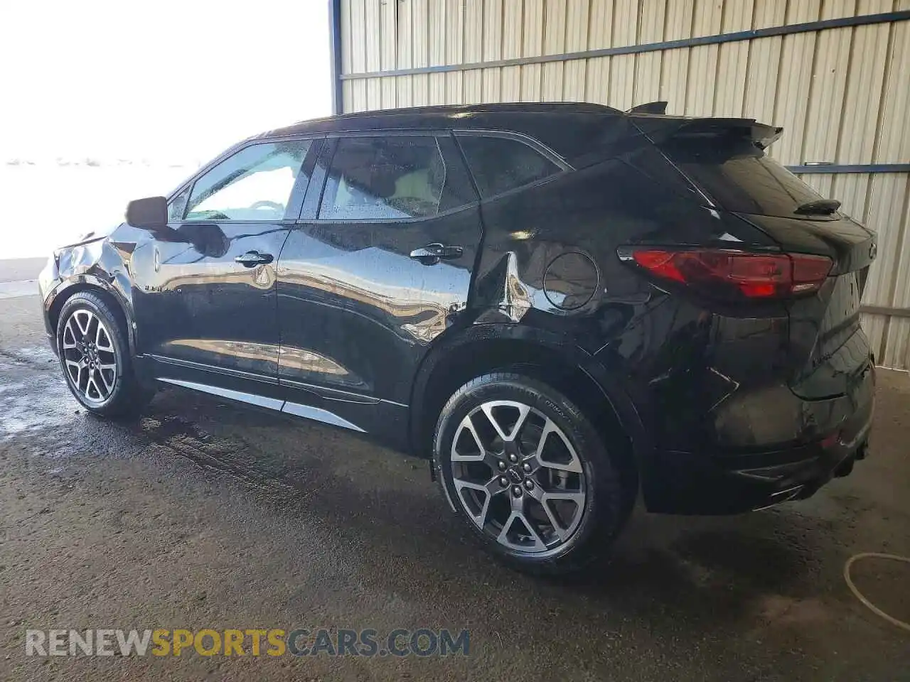 2 fotografías del automóvil dañado 3GNKBERS2SS248340 CHEVROLET BLAZER 2025