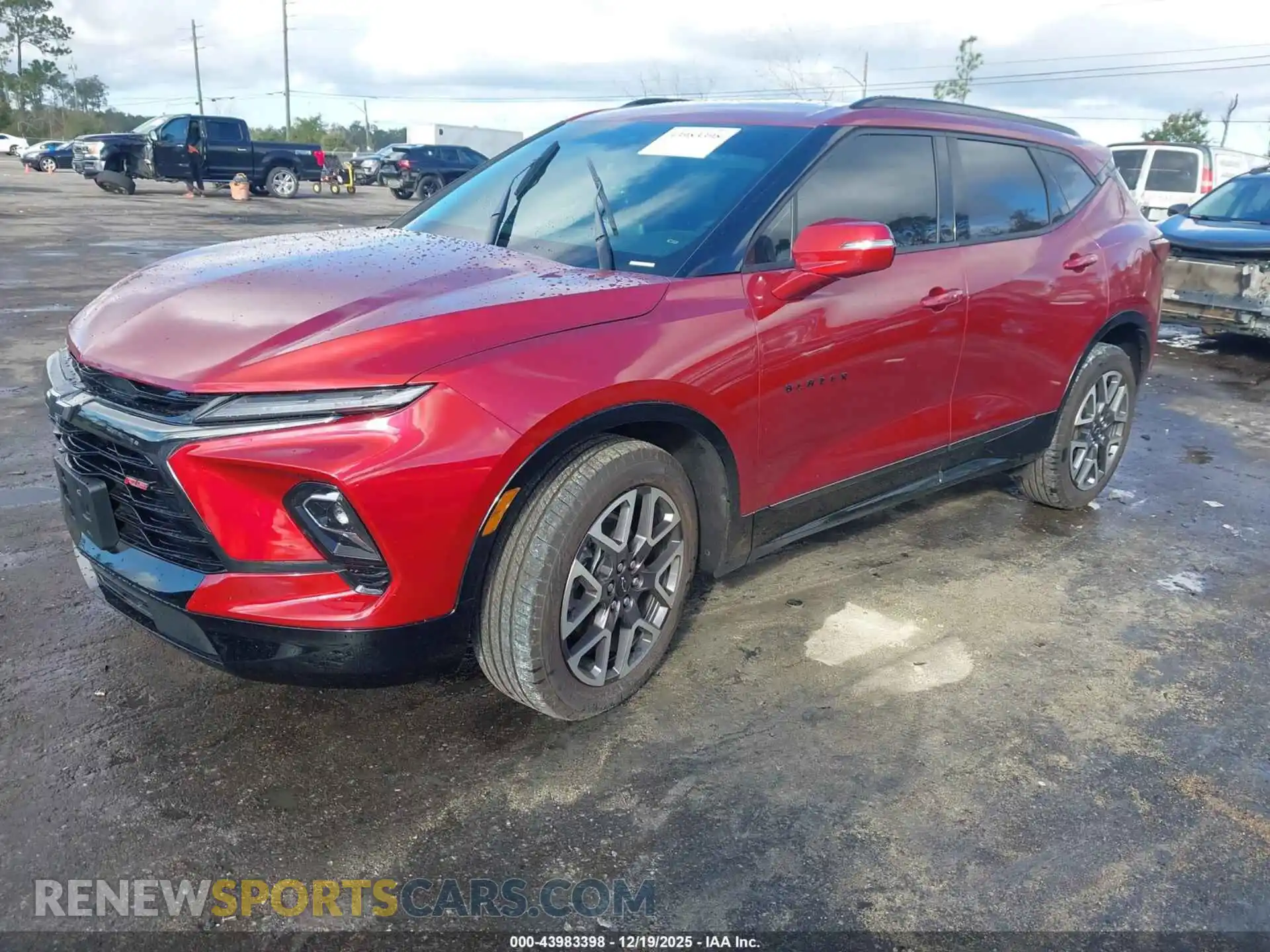 2 Photograph of a damaged car 3GNKBERS7SS113922 CHEVROLET BLAZER 2025