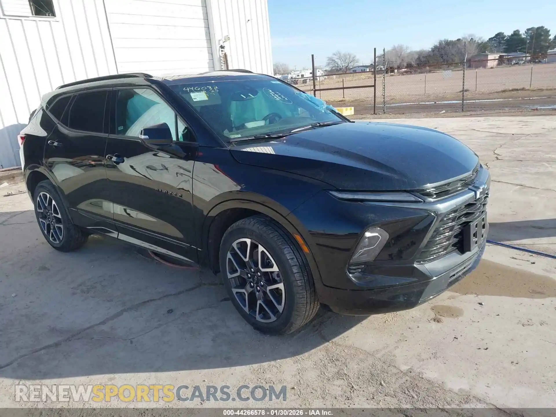 1 Photograph of a damaged car 3GNKBERSXSS225193 CHEVROLET BLAZER 2025