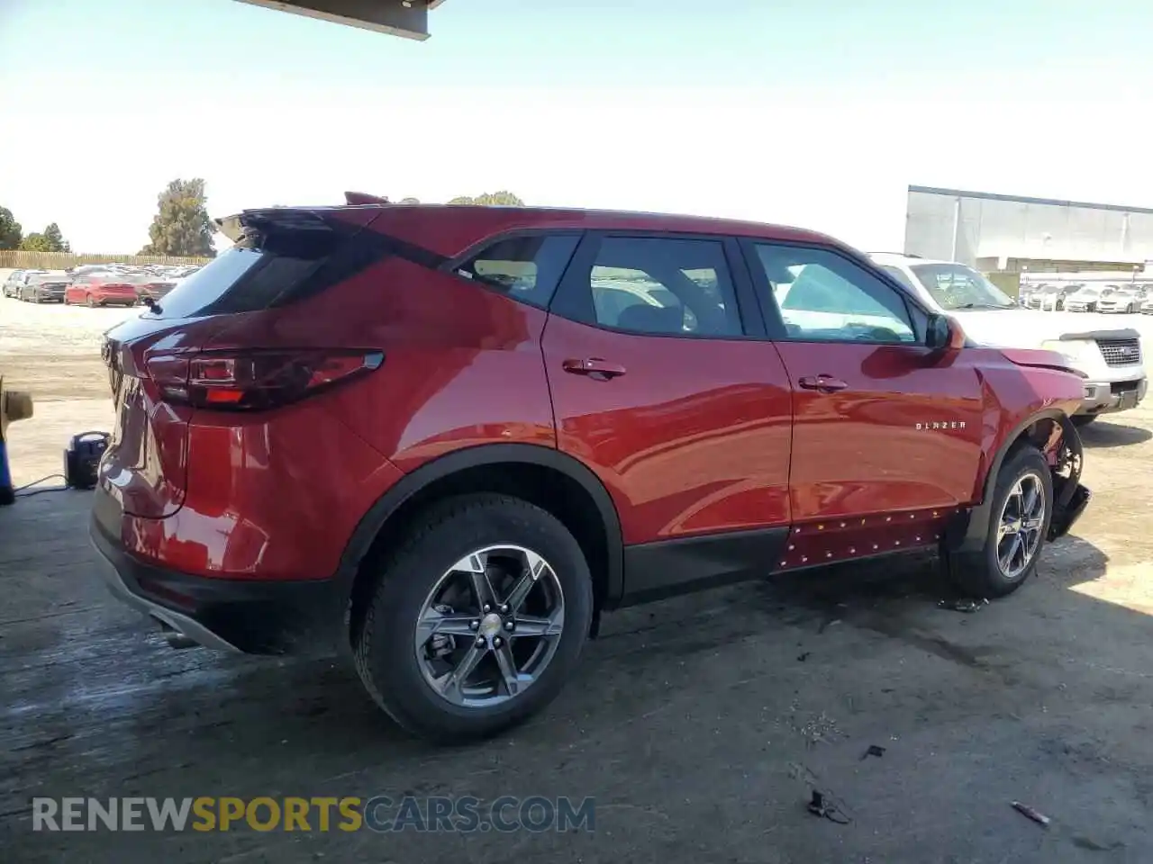 3 Photograph of a damaged car 3GNKBHR42SS203160 CHEVROLET BLAZER 2025