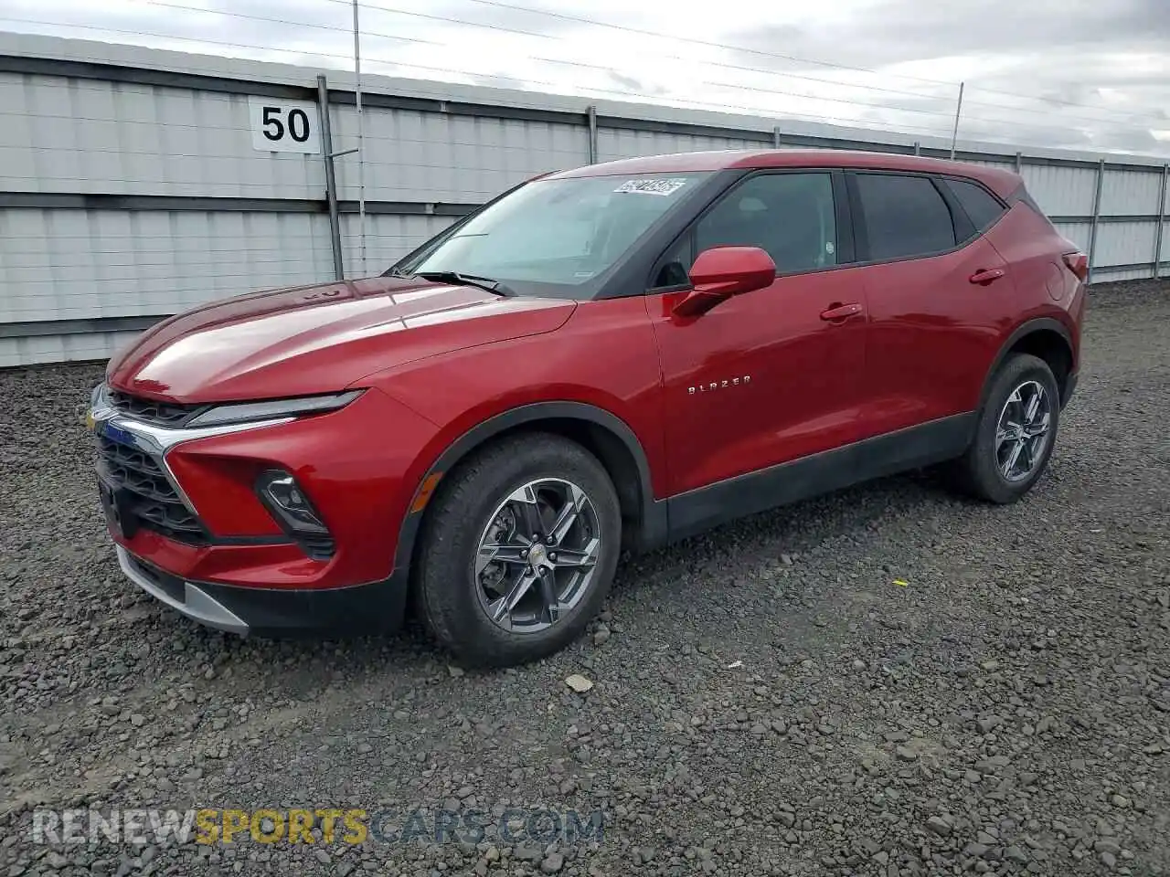 1 Photograph of a damaged car 3GNKBHR42SS215695 CHEVROLET BLAZER 2025