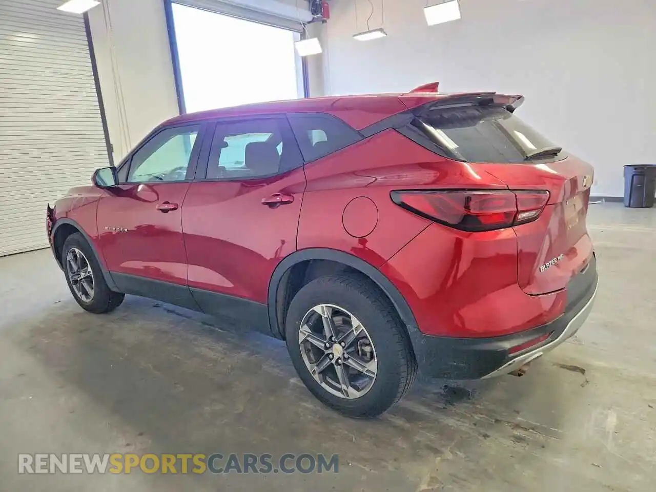 2 Photograph of a damaged car 3GNKBHR45SS184085 CHEVROLET BLAZER 2025