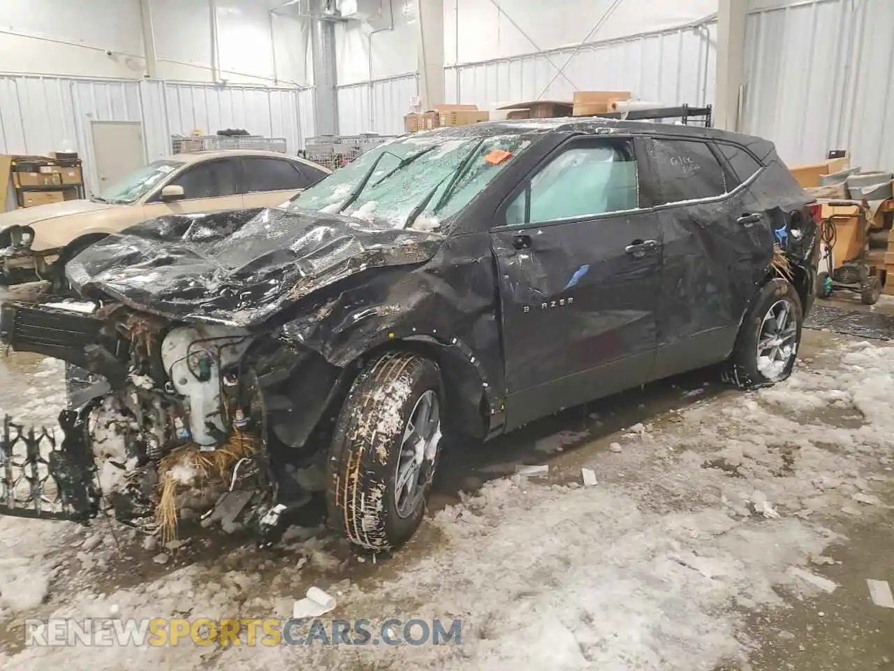 1 Photograph of a damaged car 3GNKBHR45SS233639 CHEVROLET BLAZER 2025