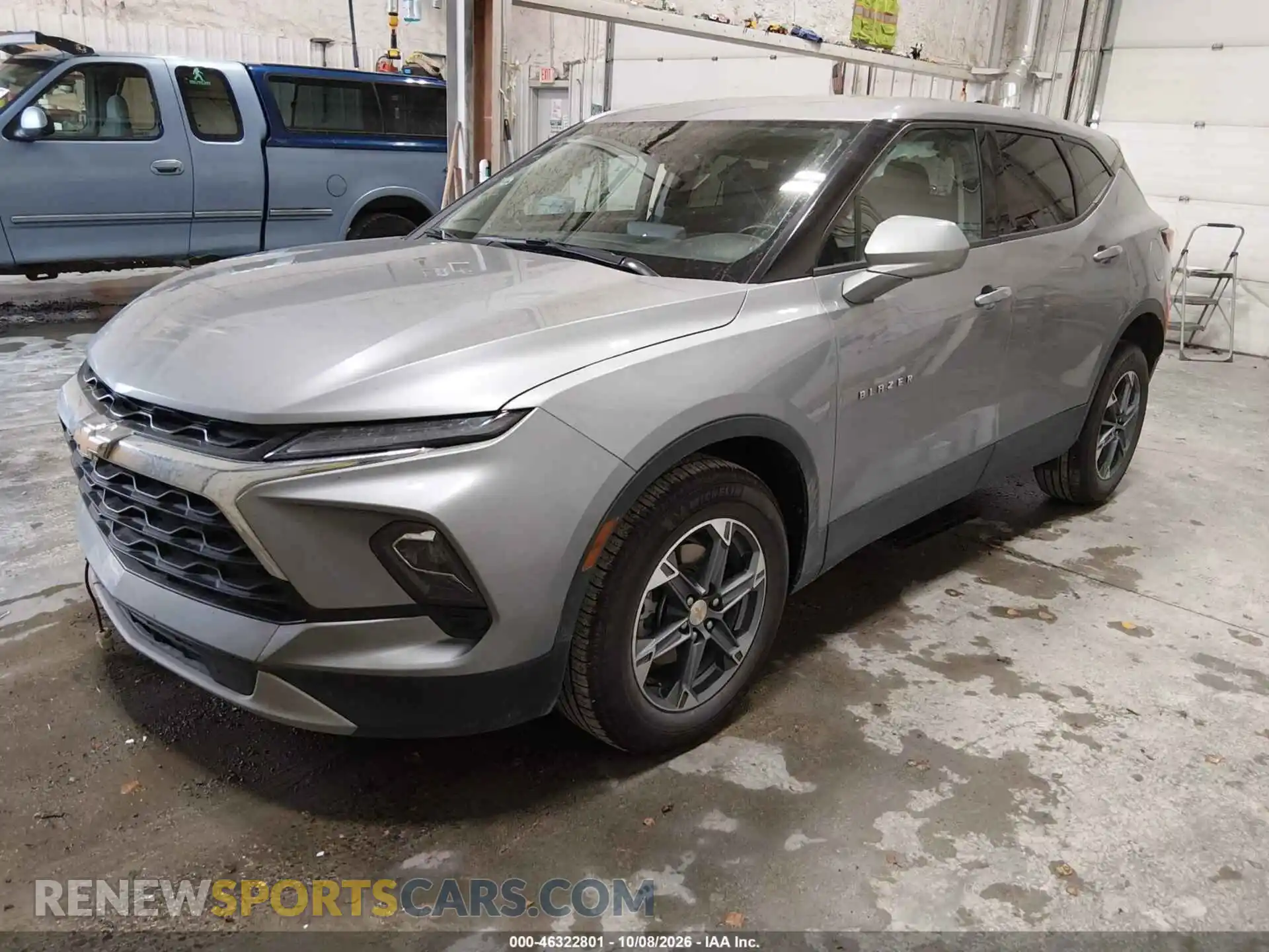 2 Photograph of a damaged car 3GNKBHR47SS185268 CHEVROLET BLAZER 2025