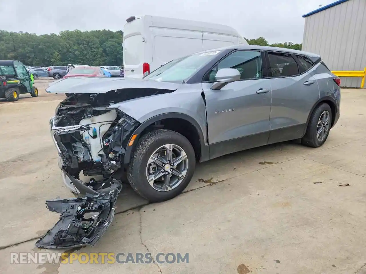 1 Photograph of a damaged car 3GNKBHR47SS206541 CHEVROLET BLAZER 2025